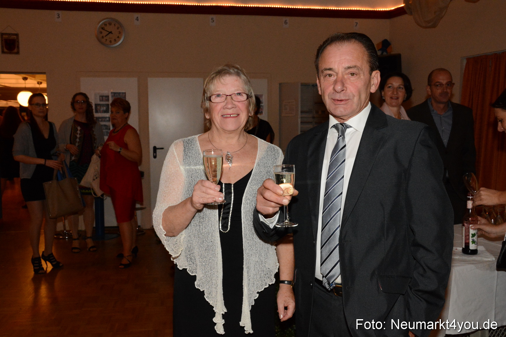 Crazy ASV Herbstball 051116 0031