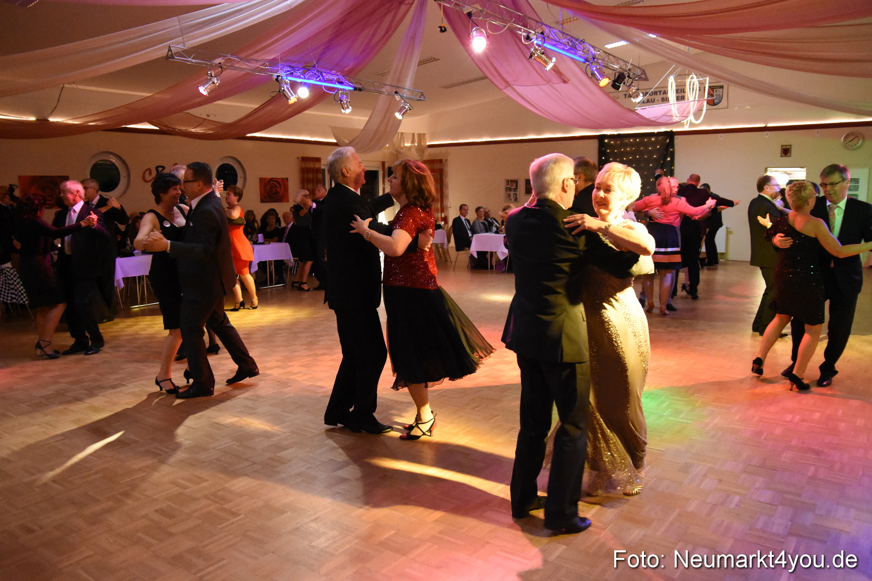 Crazy ASV Herbstball 051116 0043