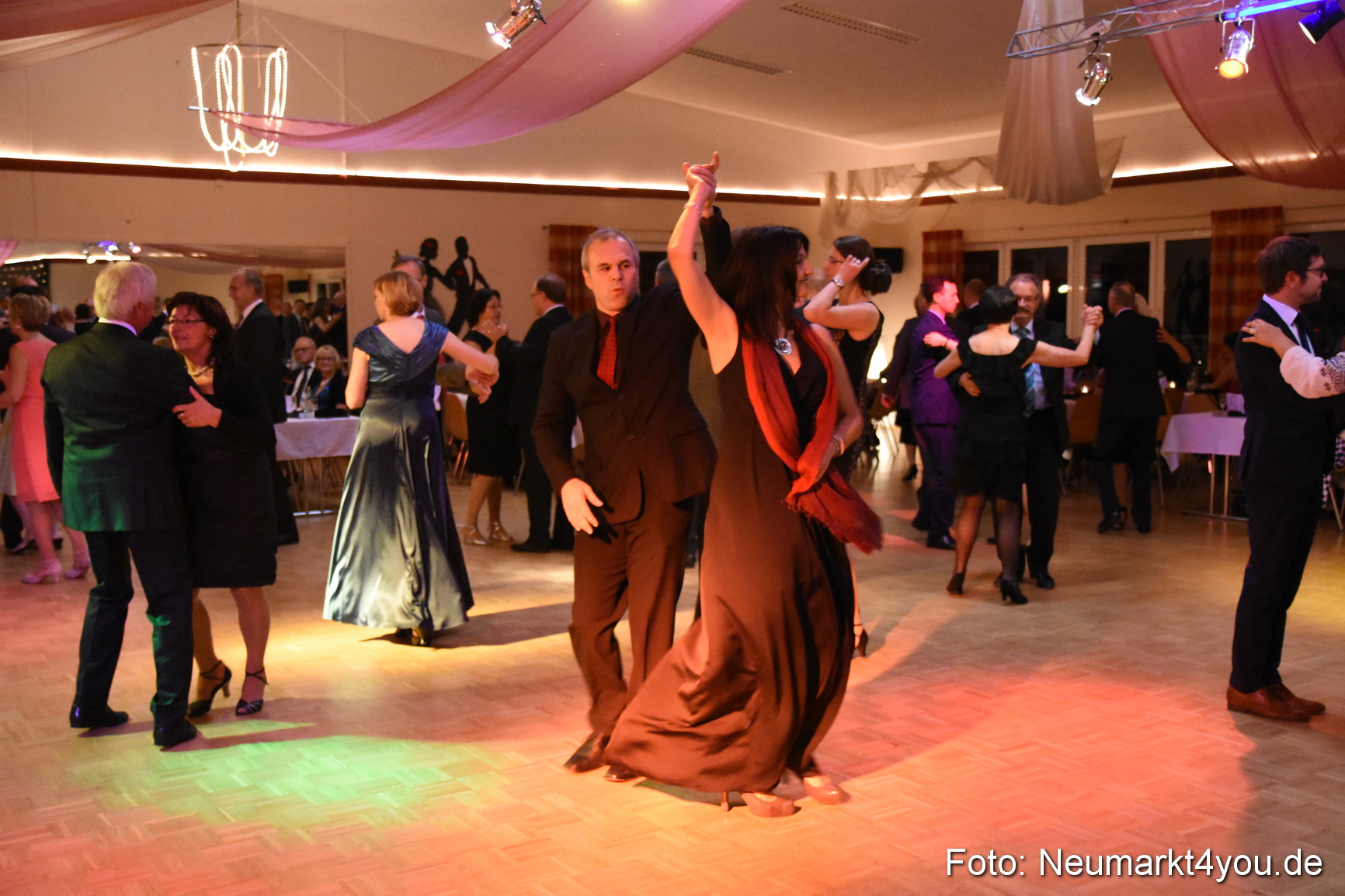 Crazy ASV Herbstball 051116 0060