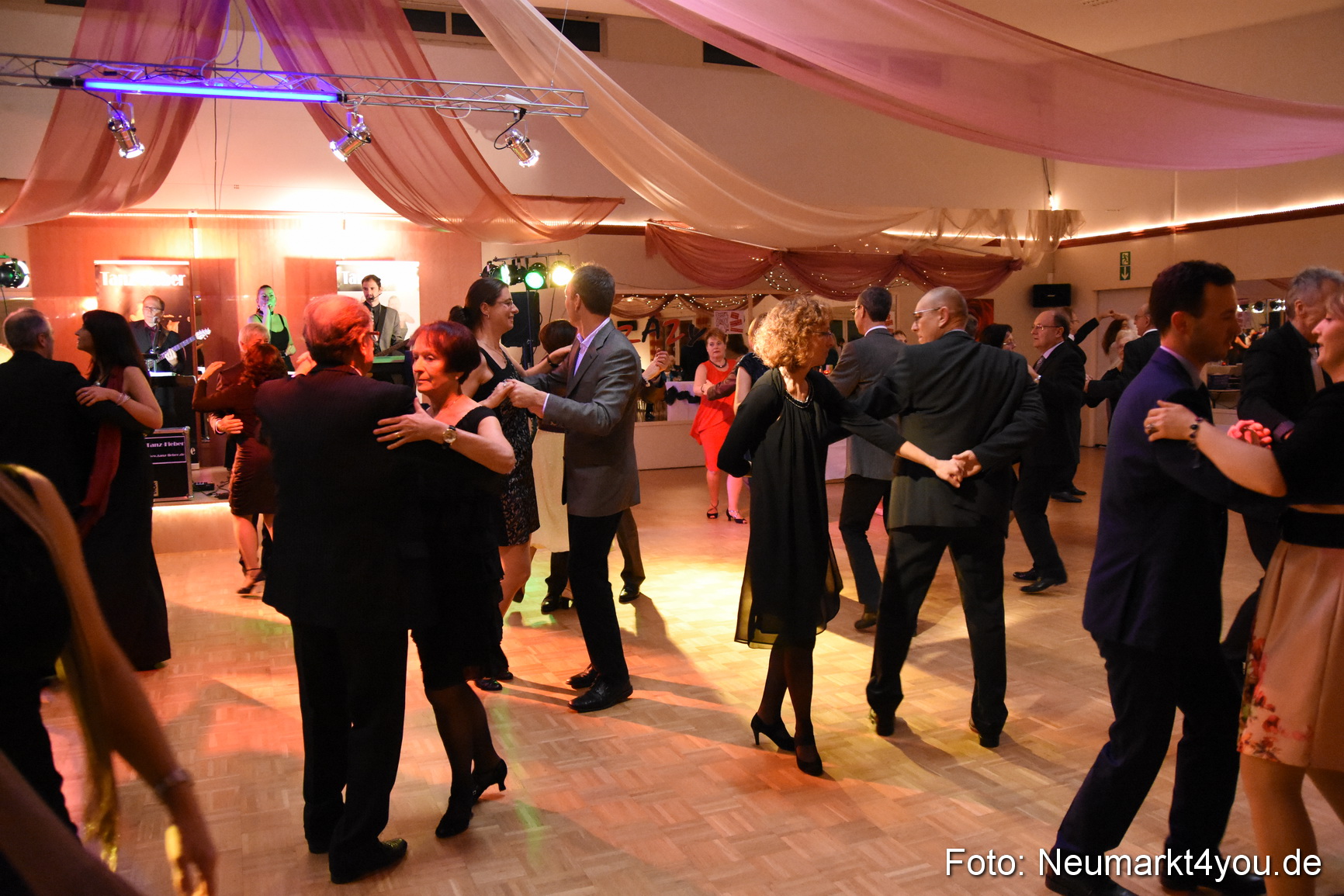 Crazy ASV Herbstball 051116 0062