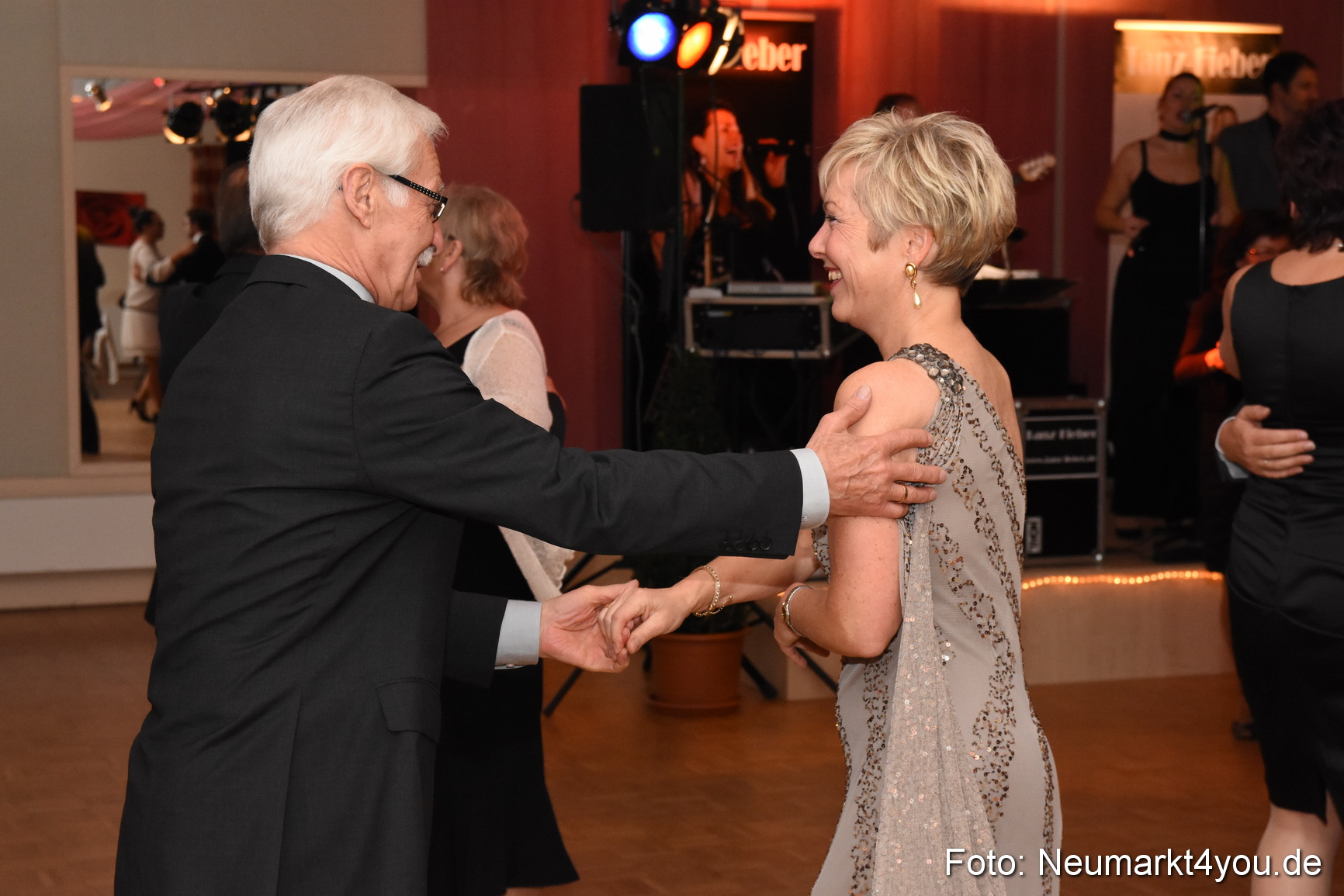 Crazy ASV Herbstball 051116 0070