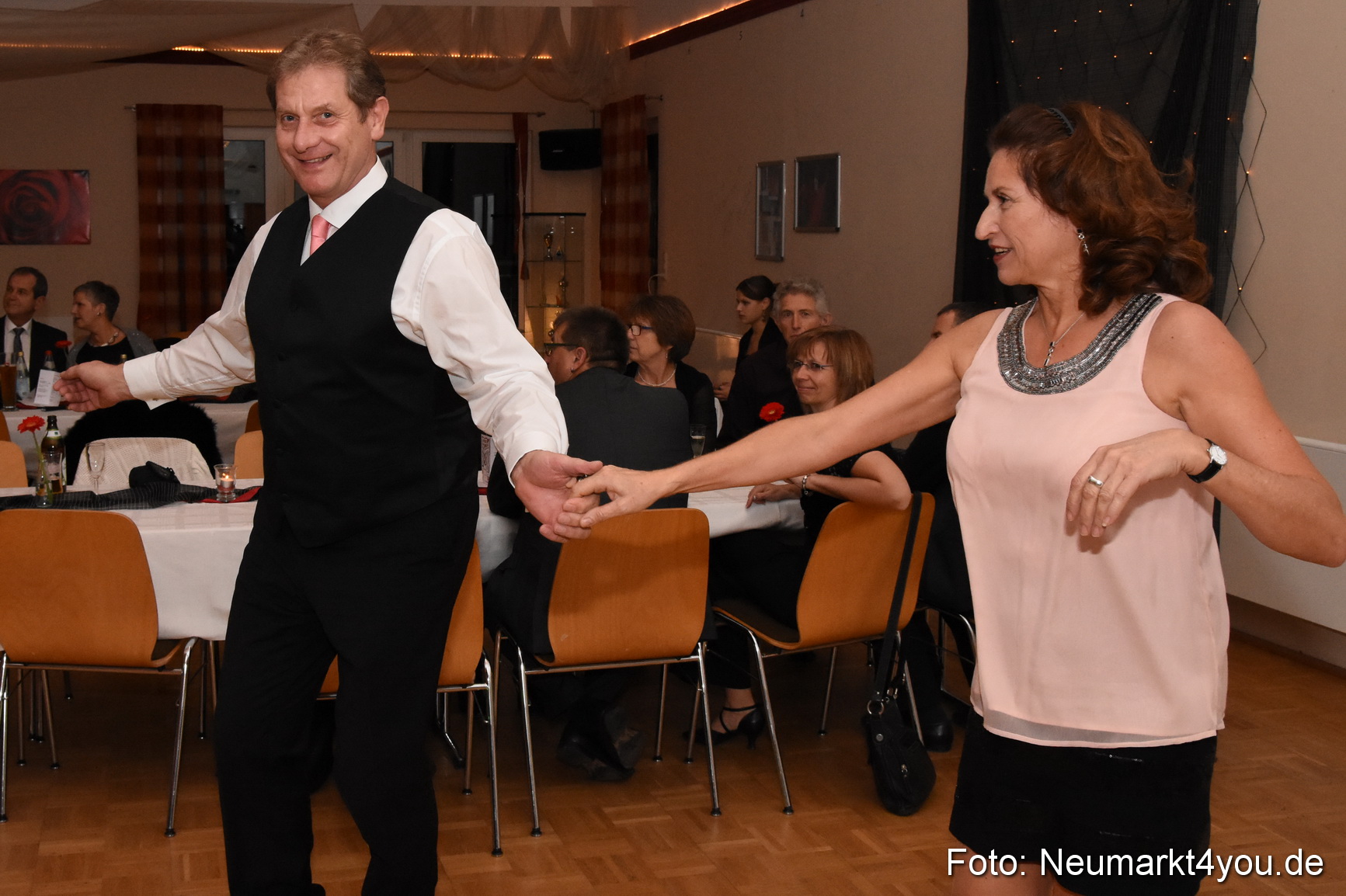 Crazy ASV Herbstball 051116 0090