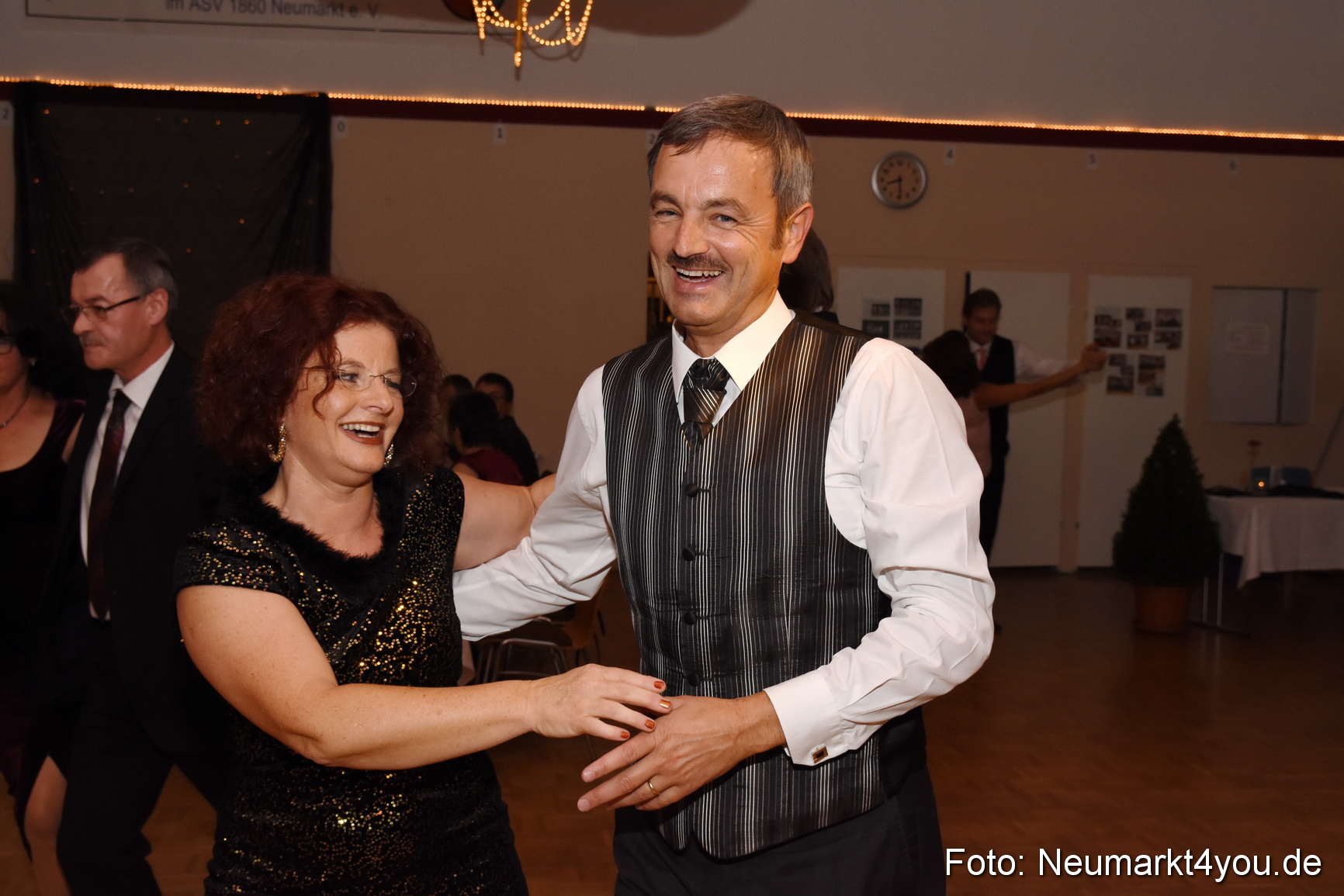 Crazy ASV Herbstball 051116 0095