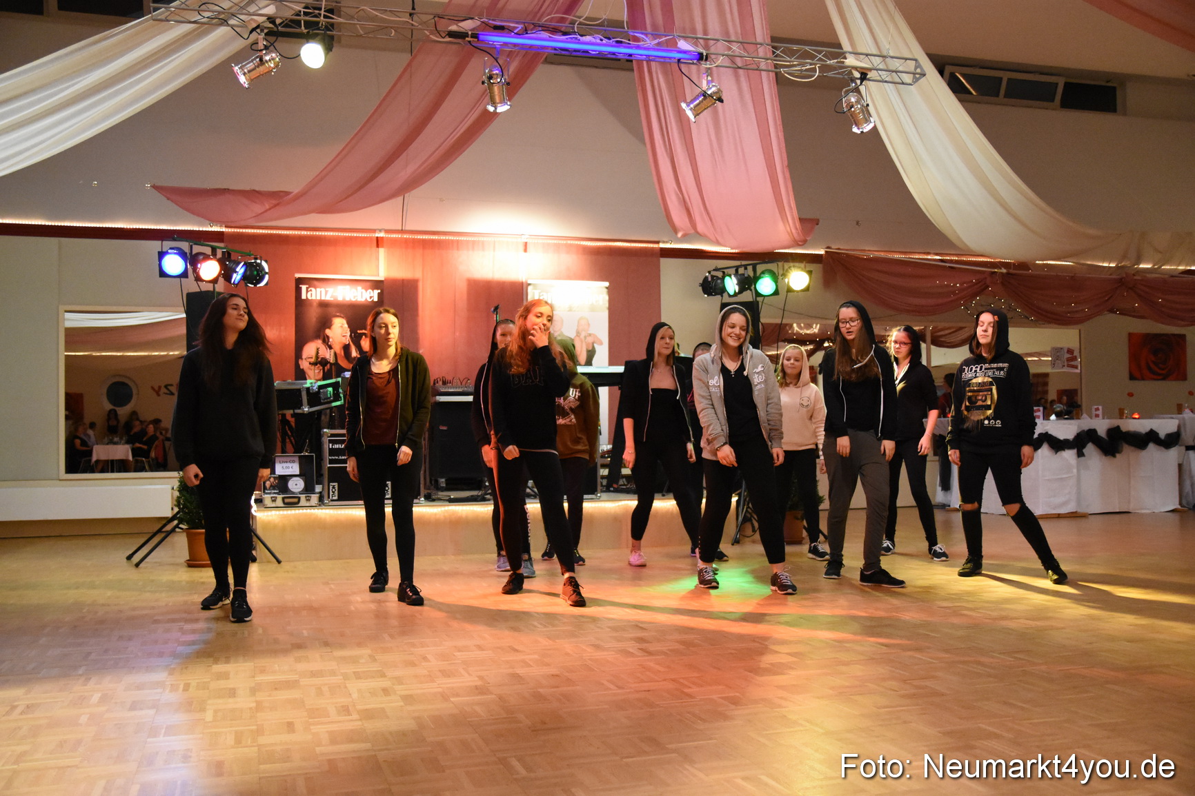 Crazy ASV Herbstball 051116 0130