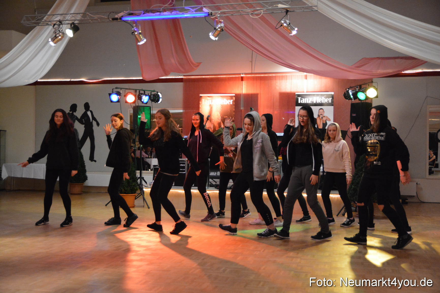 Crazy ASV Herbstball 051116 0131