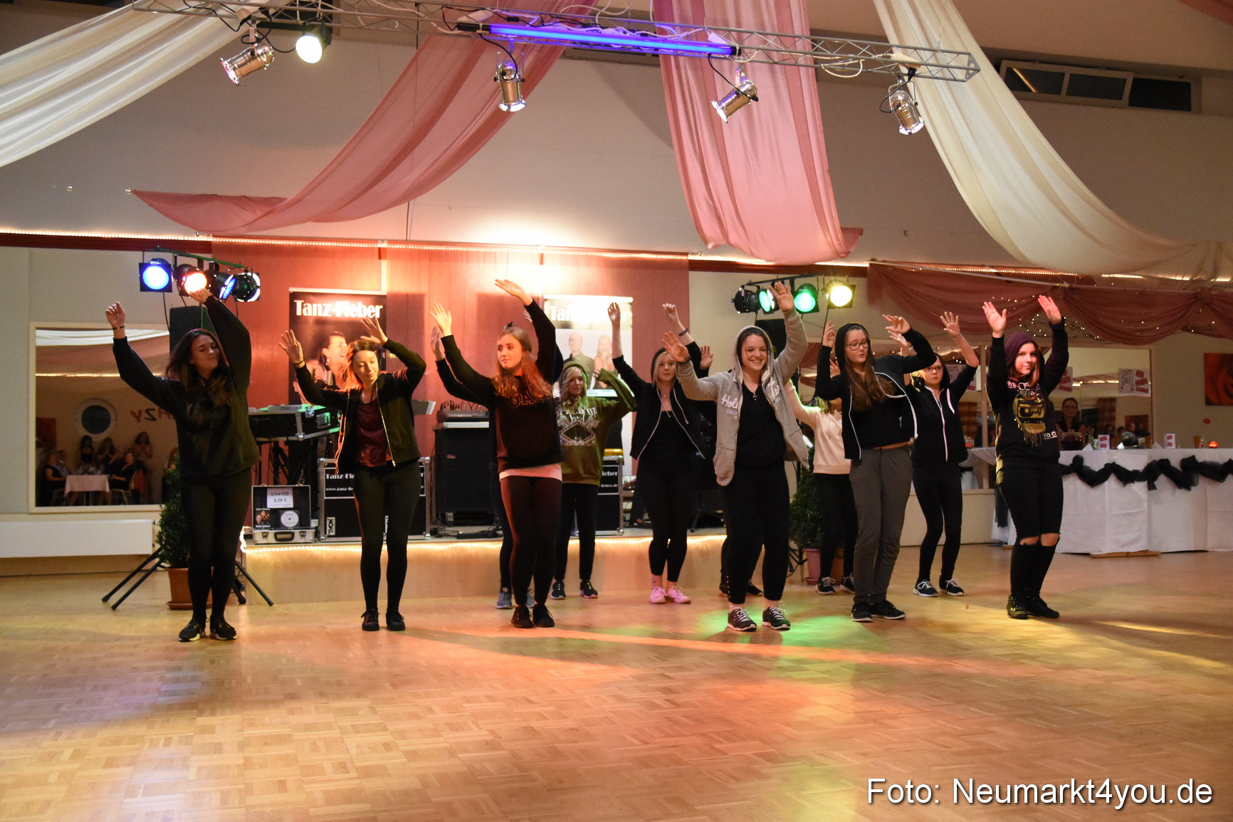 Crazy ASV Herbstball 051116 0132