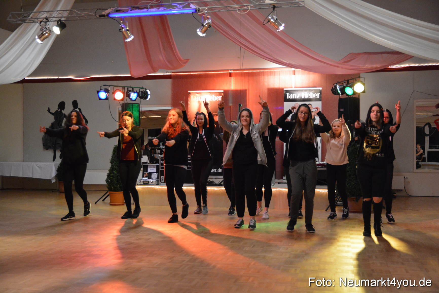 Crazy ASV Herbstball 051116 0133