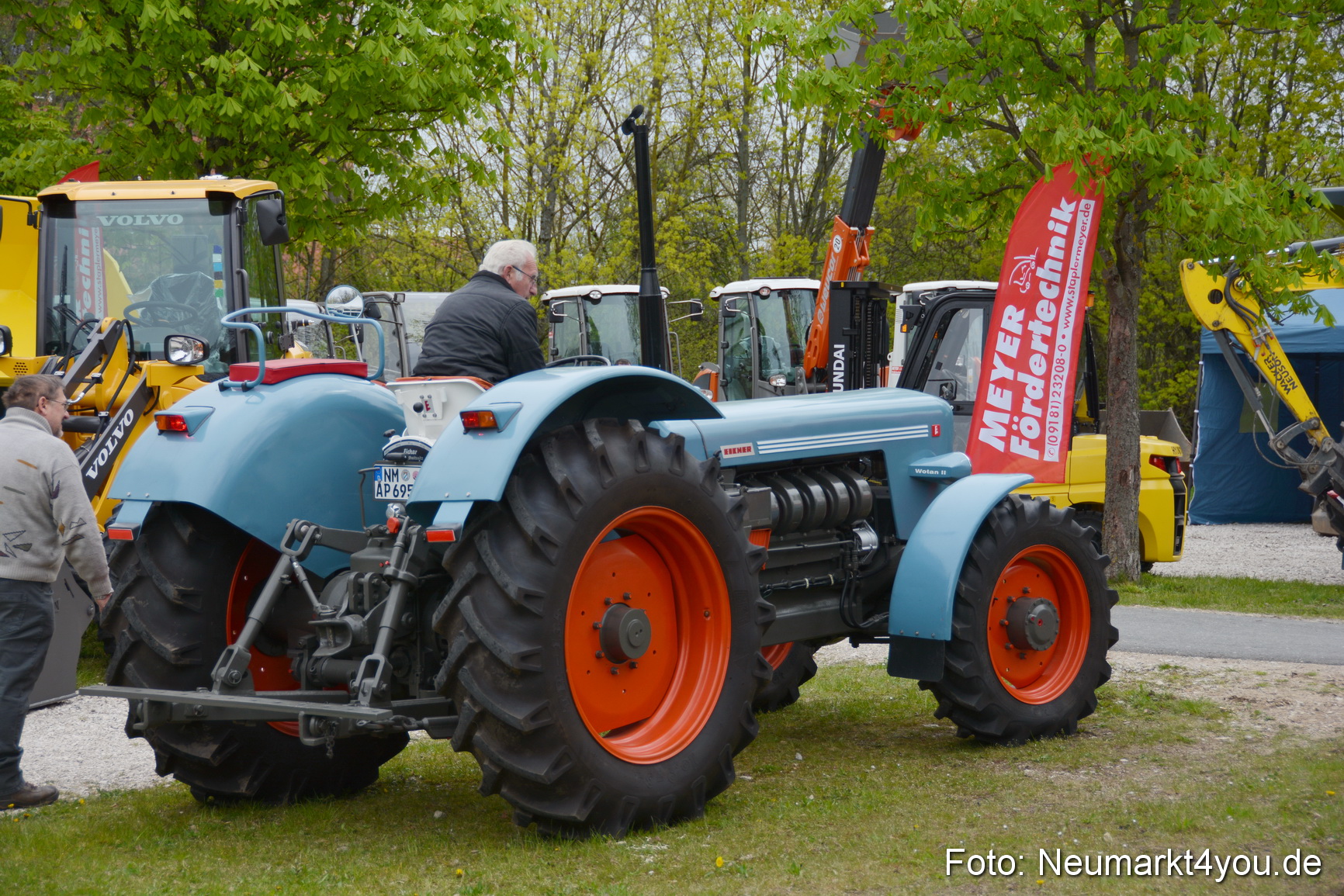 Frühlingsfest Ausstellung 2016 230416 0143
