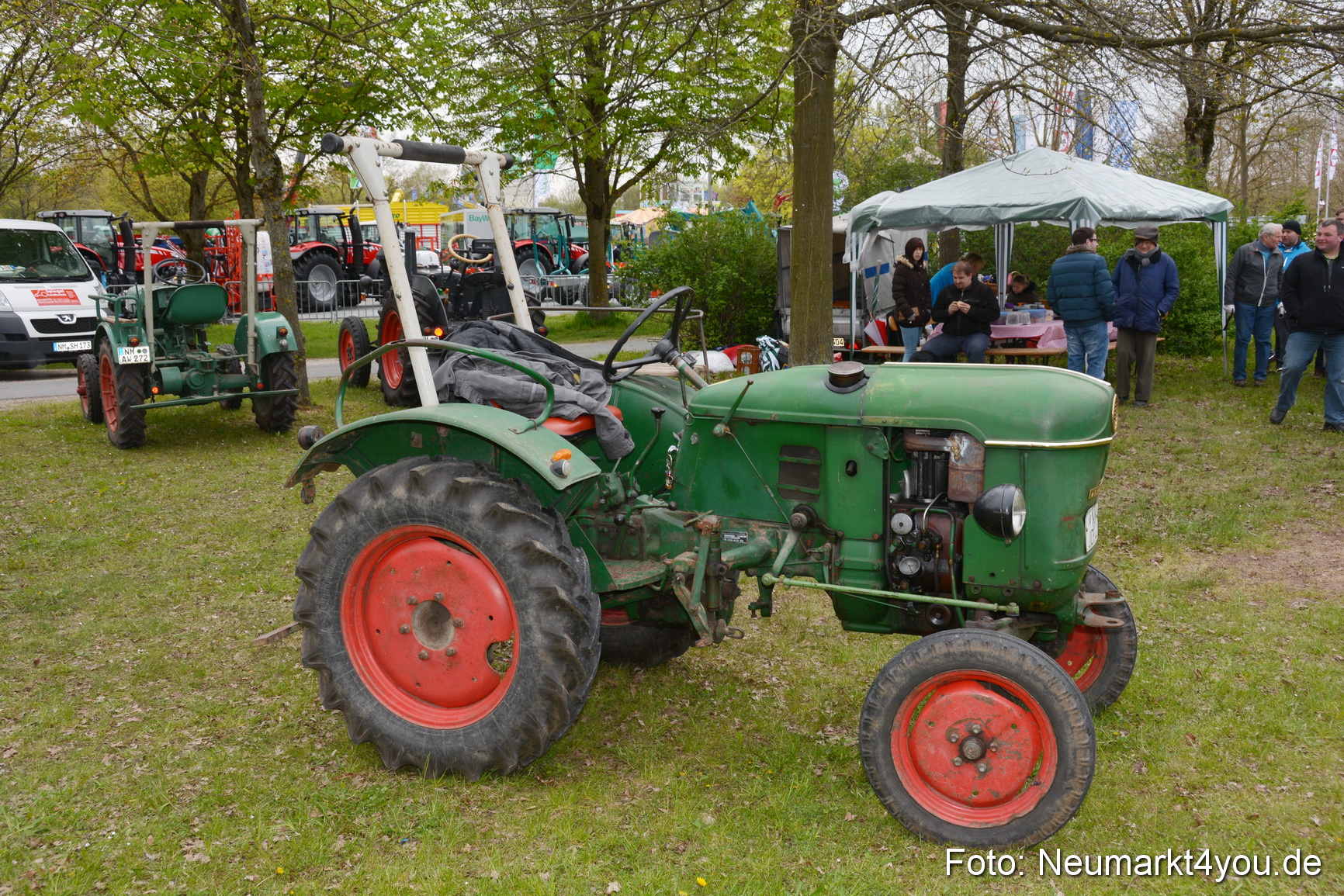 Frühlingsfest Ausstellung 2016 230416 0144