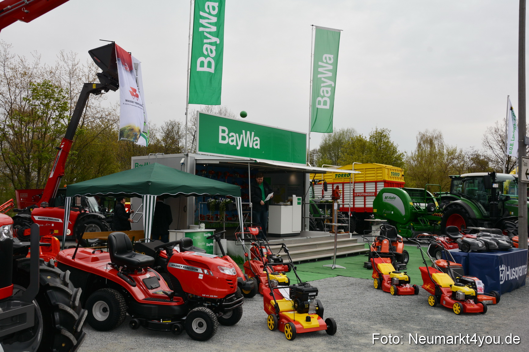 Frühlingsfest Ausstellung 2016 230416 0152