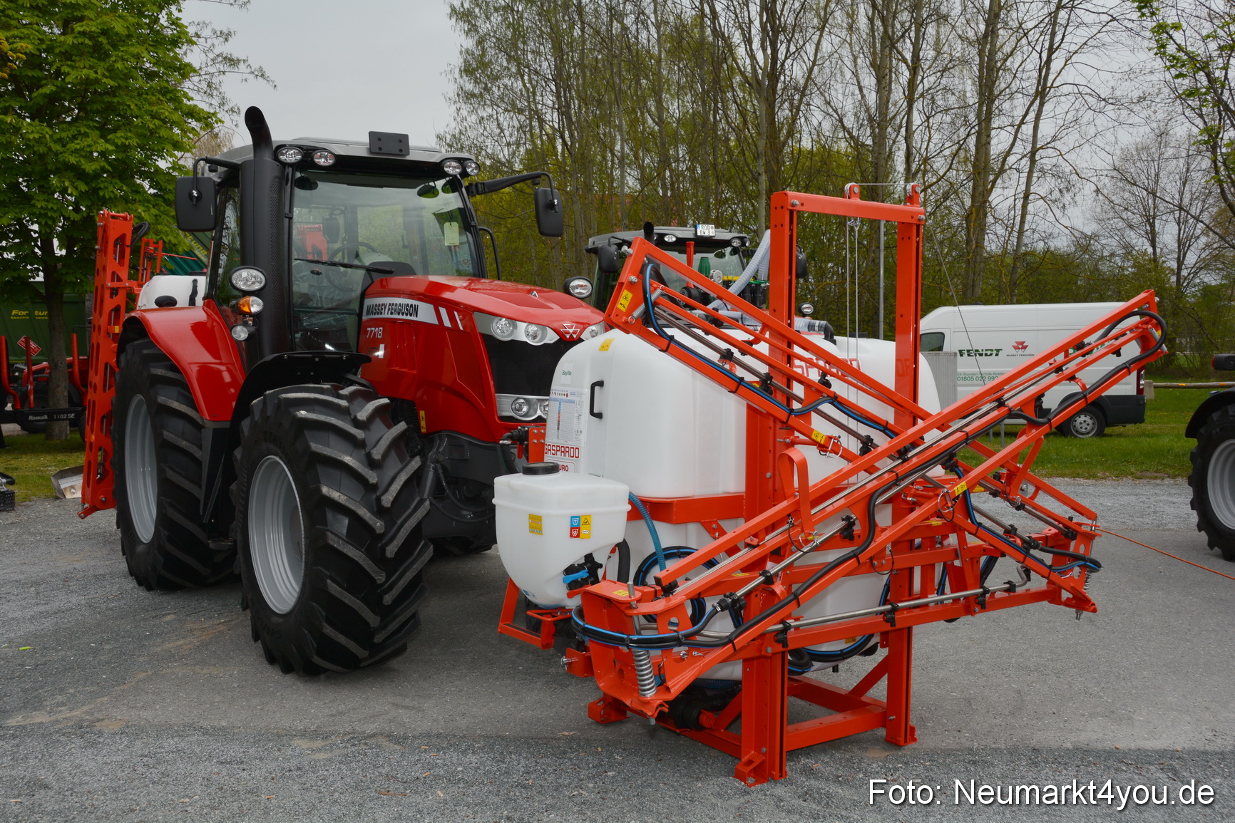 Frühlingsfest Ausstellung 2016 230416 0153