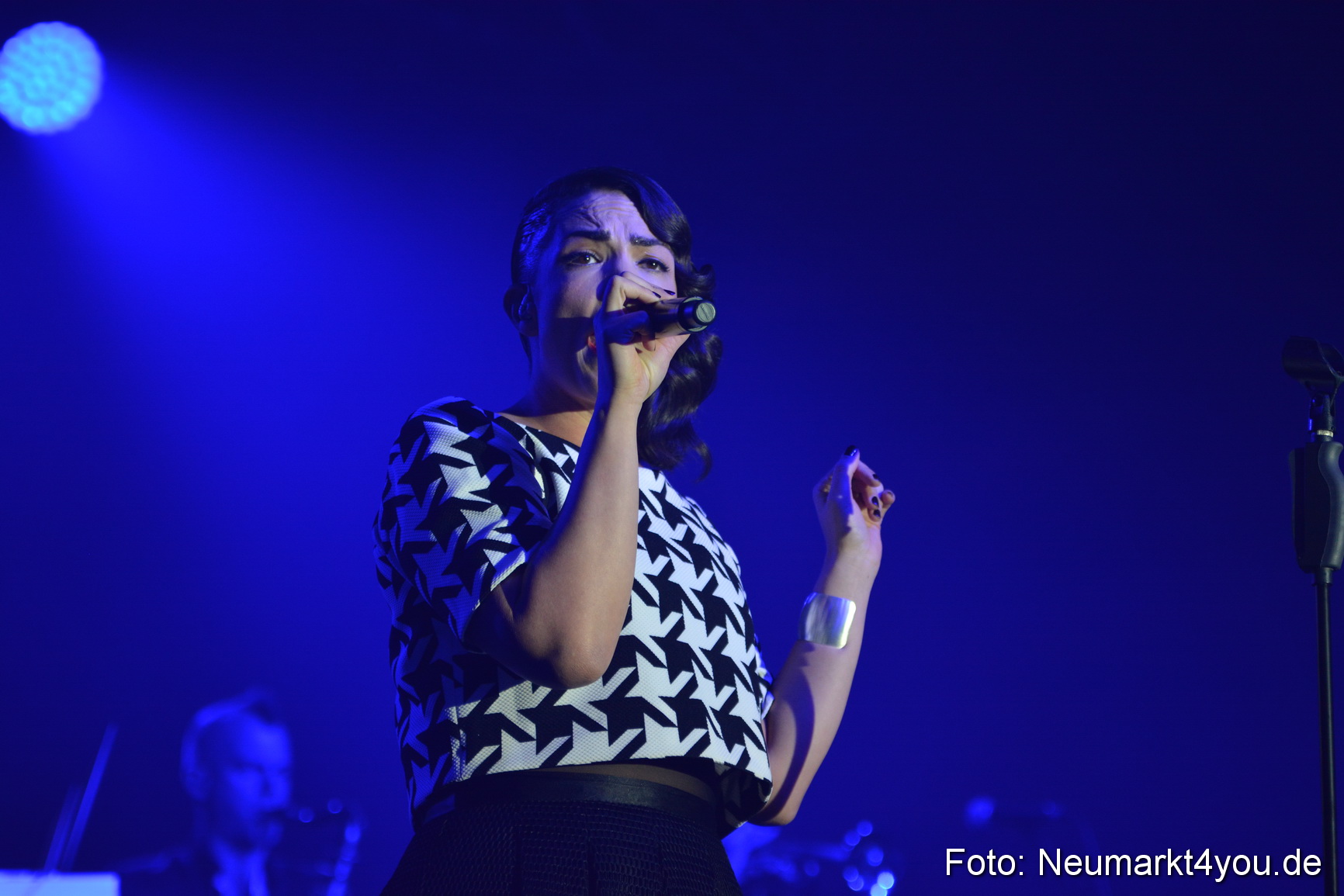 Caro Emerald Jazz Blues Open Wendelstein 300416 0006