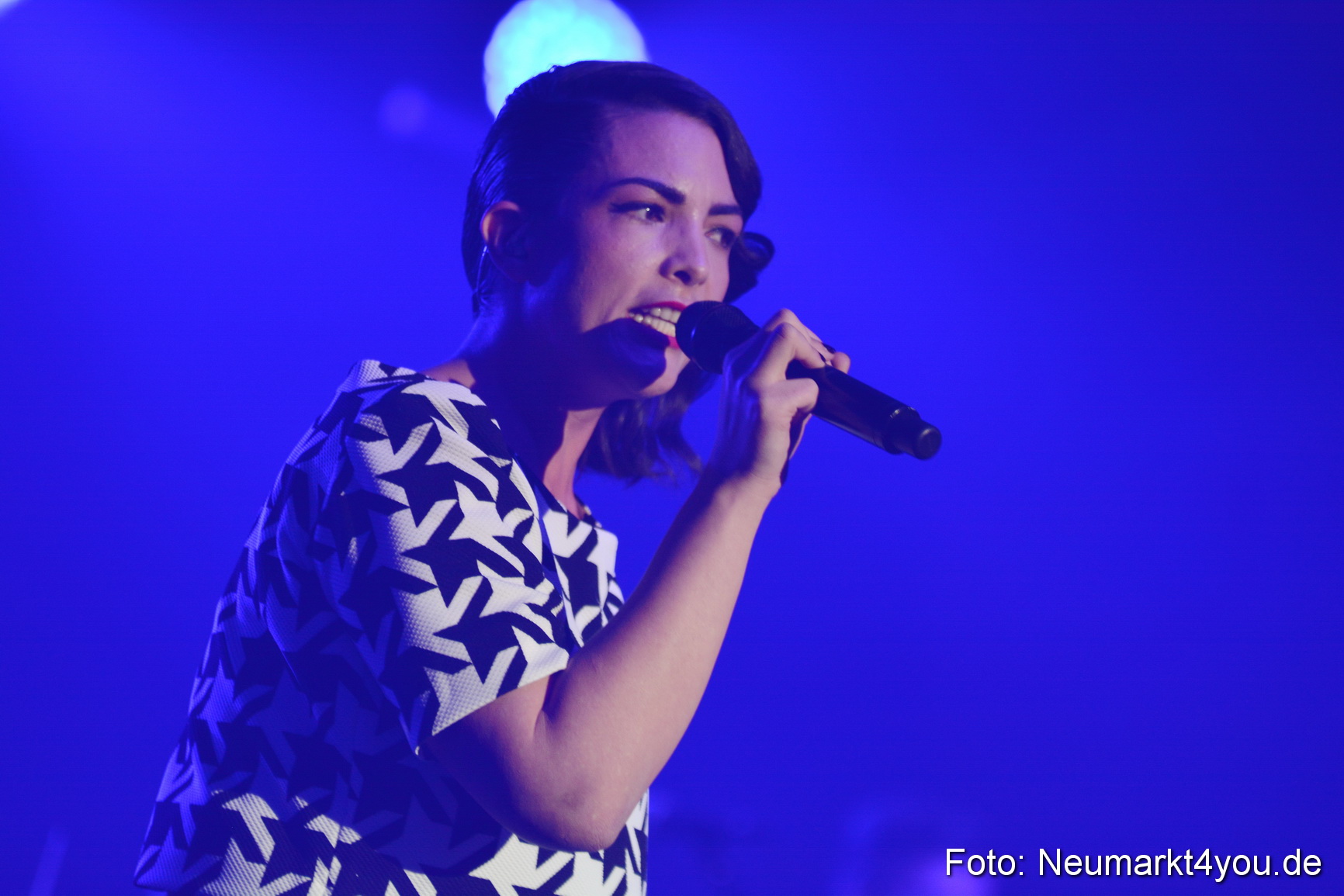 Caro Emerald Jazz Blues Open Wendelstein 300416 0018