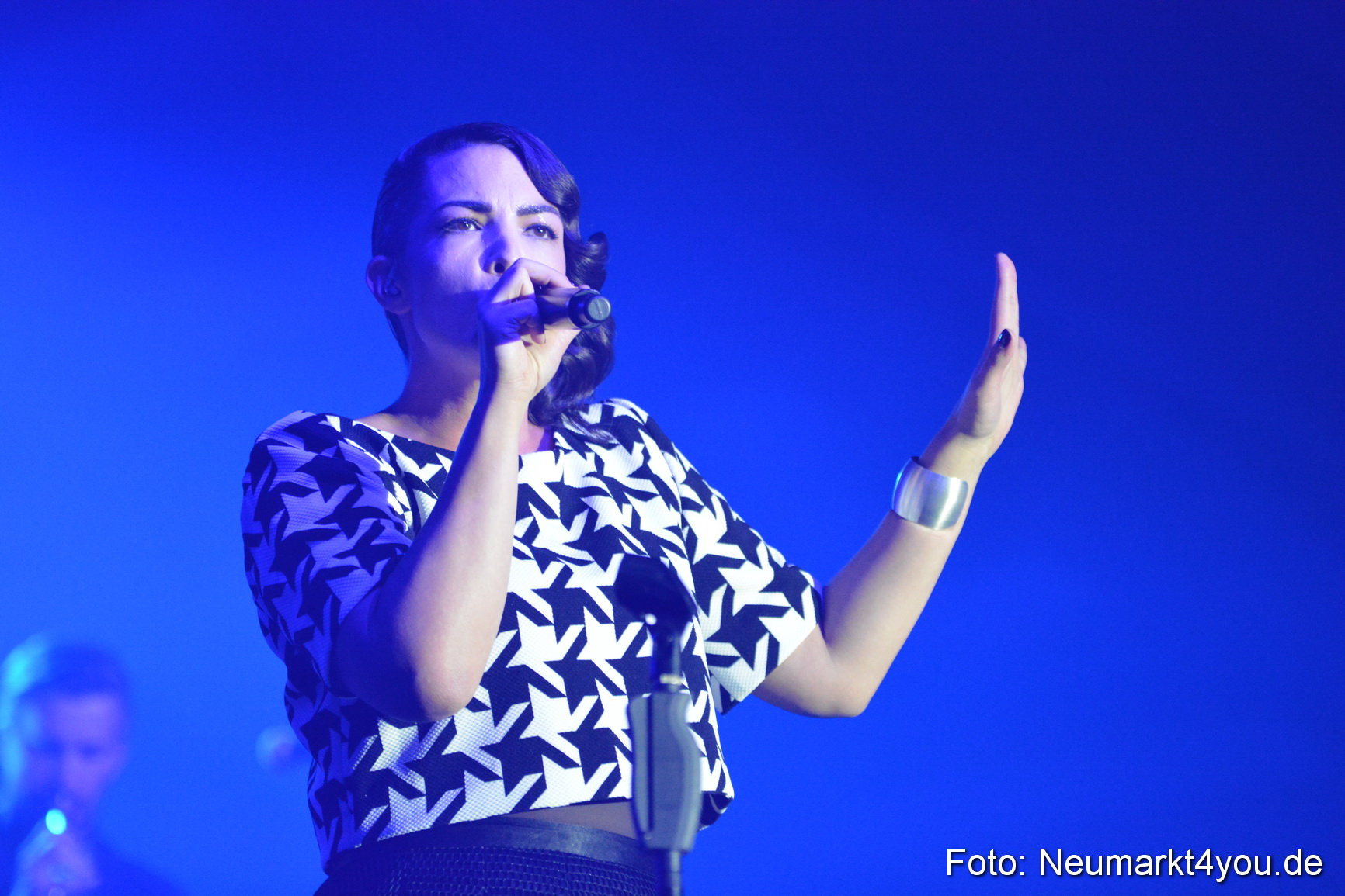 Caro Emerald Jazz Blues Open Wendelstein 300416 0019