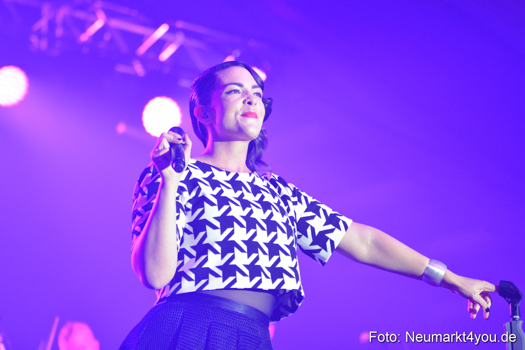 Caro Emerald Jazz Blues Open Wendelstein 300416 0022