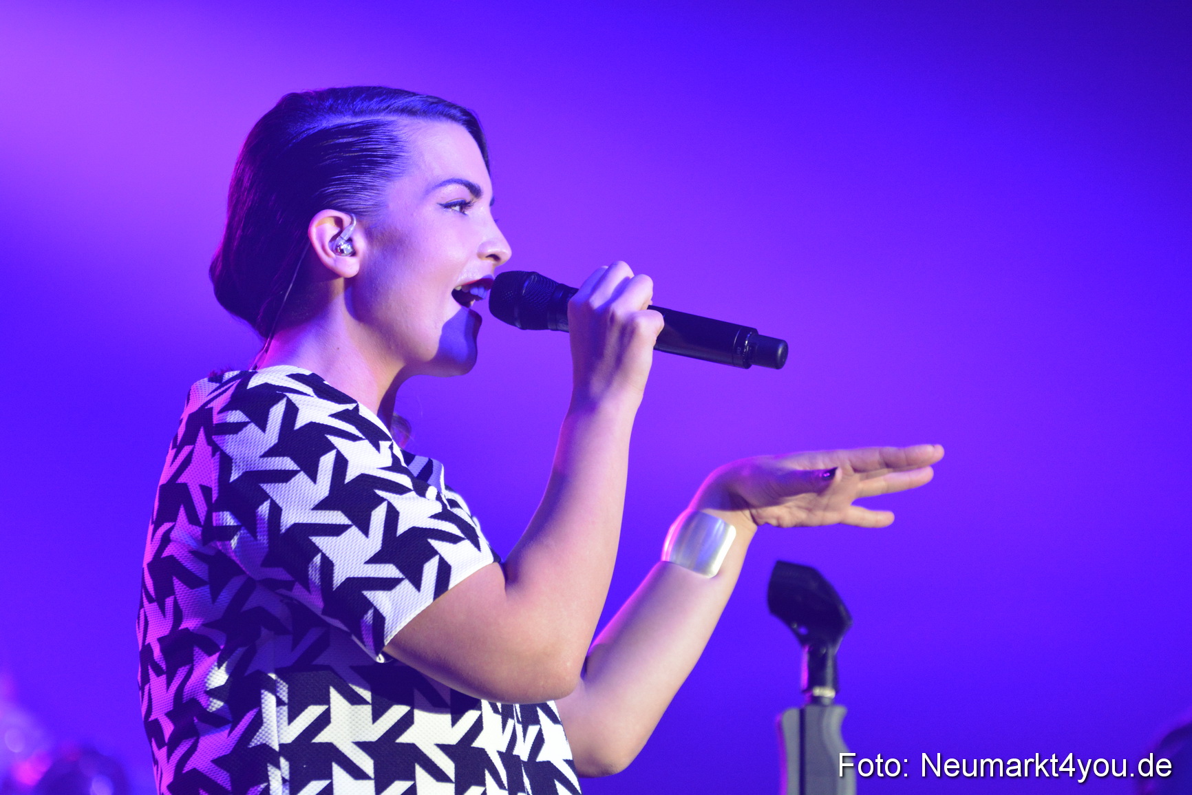 Caro Emerald Jazz Blues Open Wendelstein 300416 0026