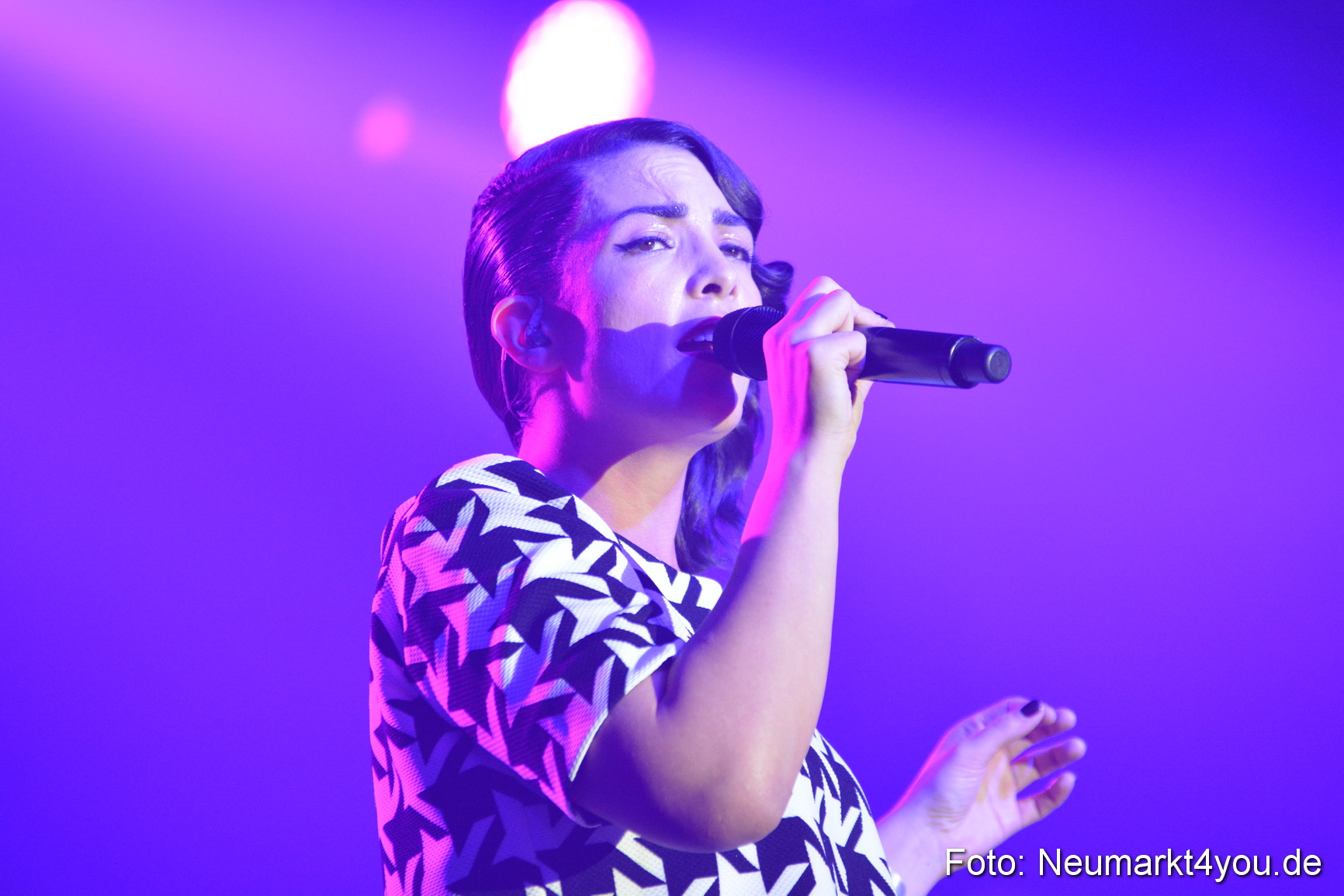 Caro Emerald Jazz Blues Open Wendelstein 300416 0027