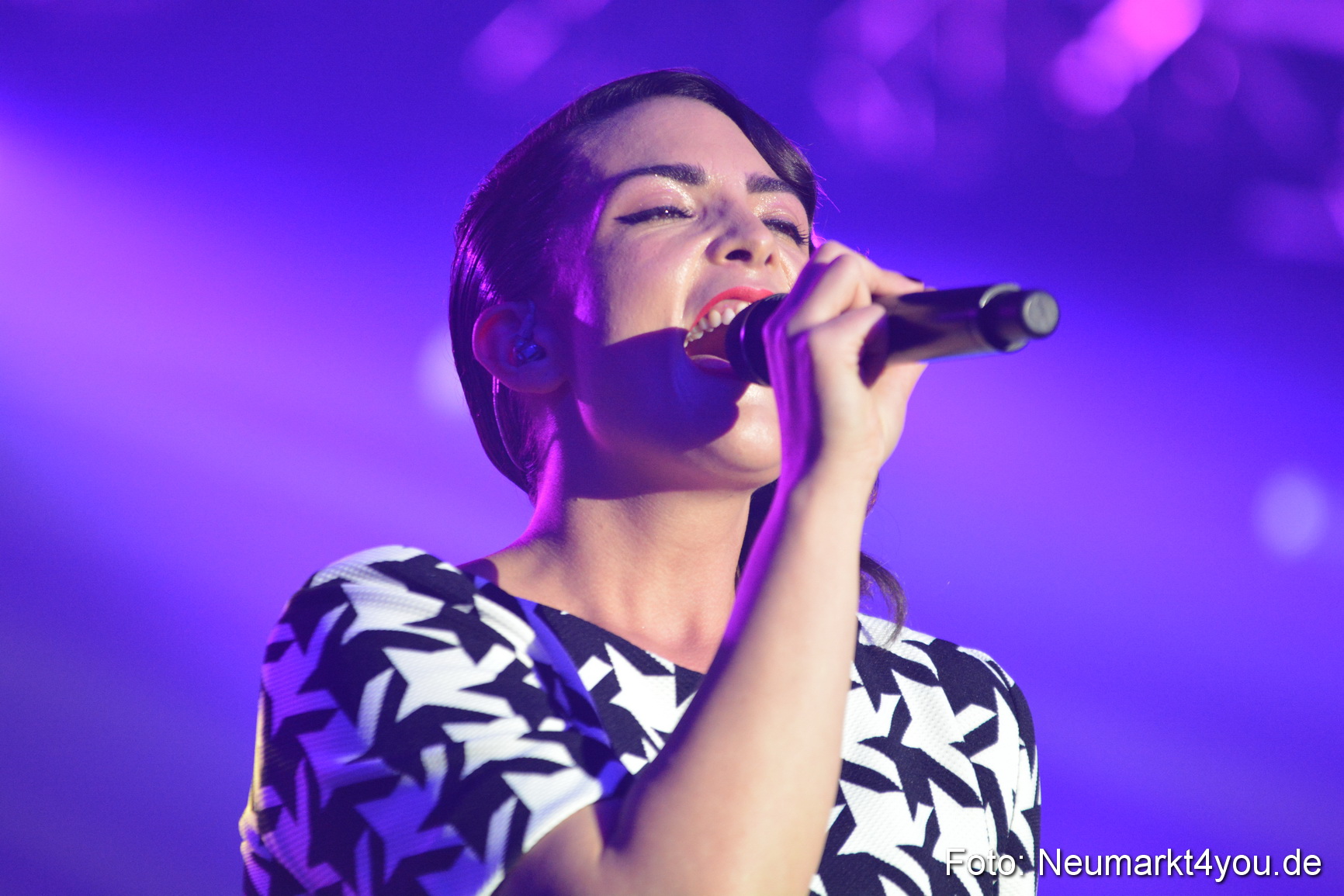 Caro Emerald Jazz Blues Open Wendelstein 300416 0031