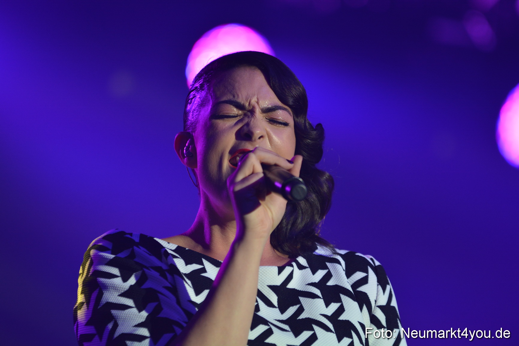 Caro Emerald Jazz Blues Open Wendelstein 300416 0033