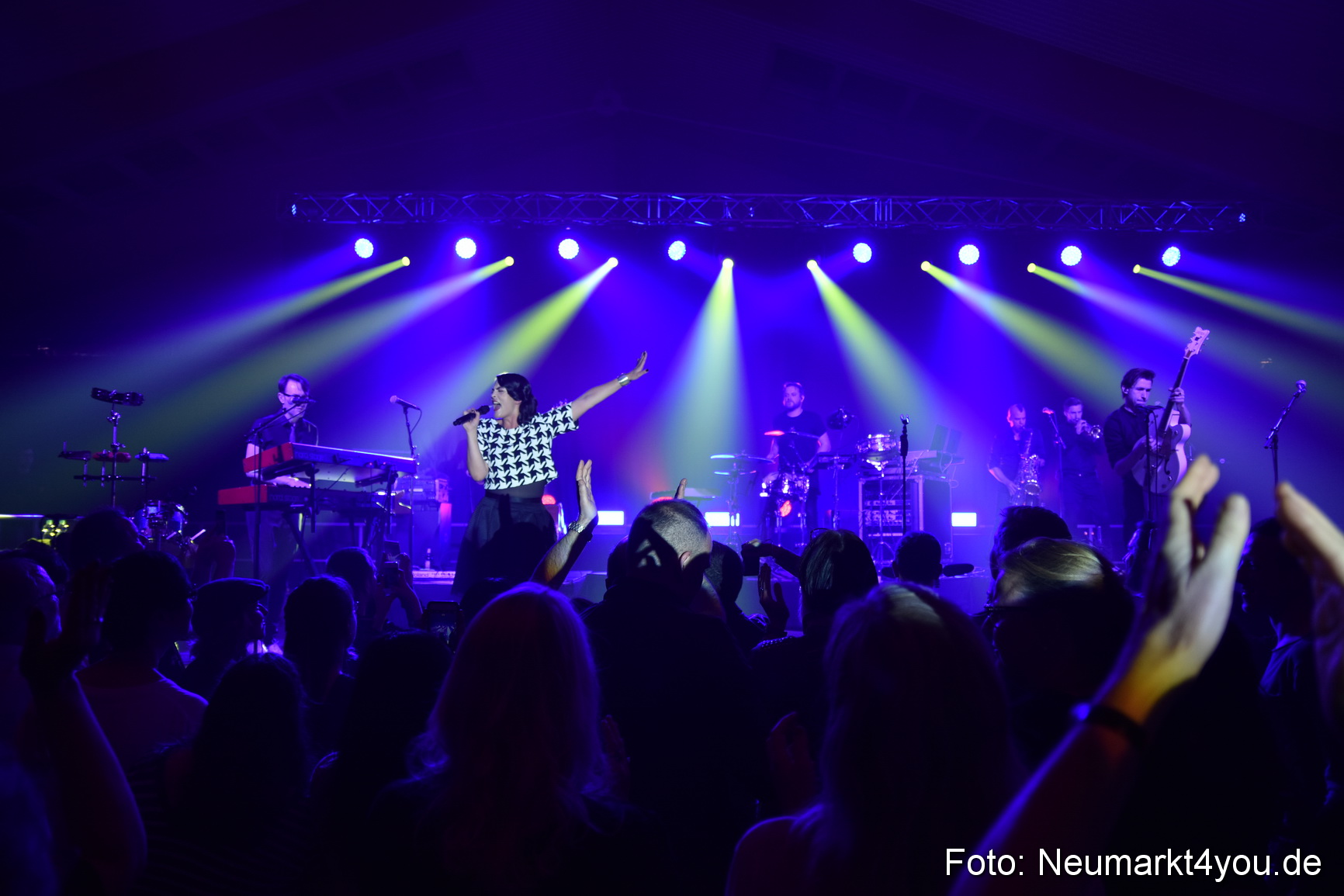 Caro Emerald Jazz Blues Open Wendelstein 300416 0061