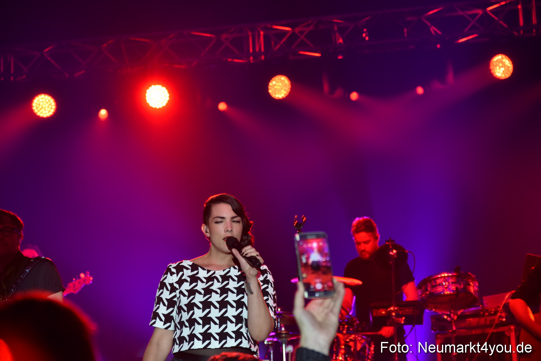 Caro Emerald Jazz Blues Open Wendelstein 300416 0076