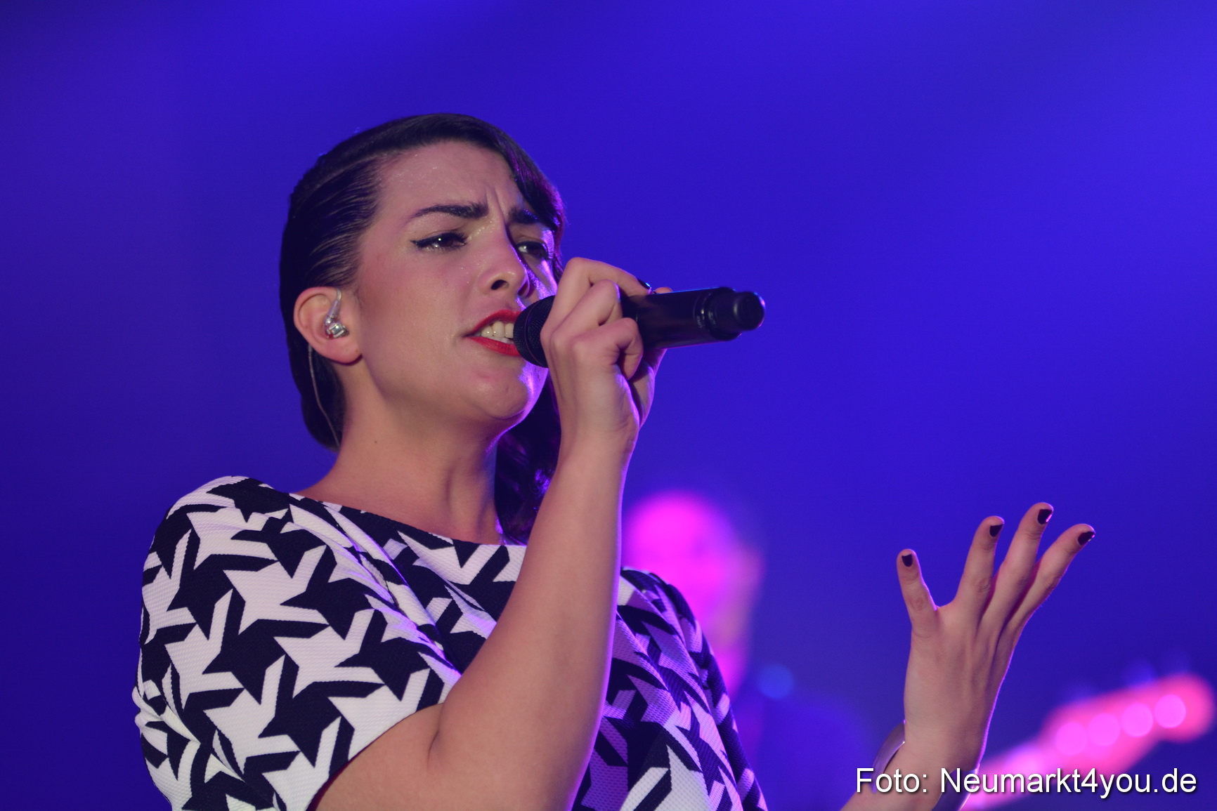 Caro Emerald Jazz Blues Open Wendelstein 300416 0078