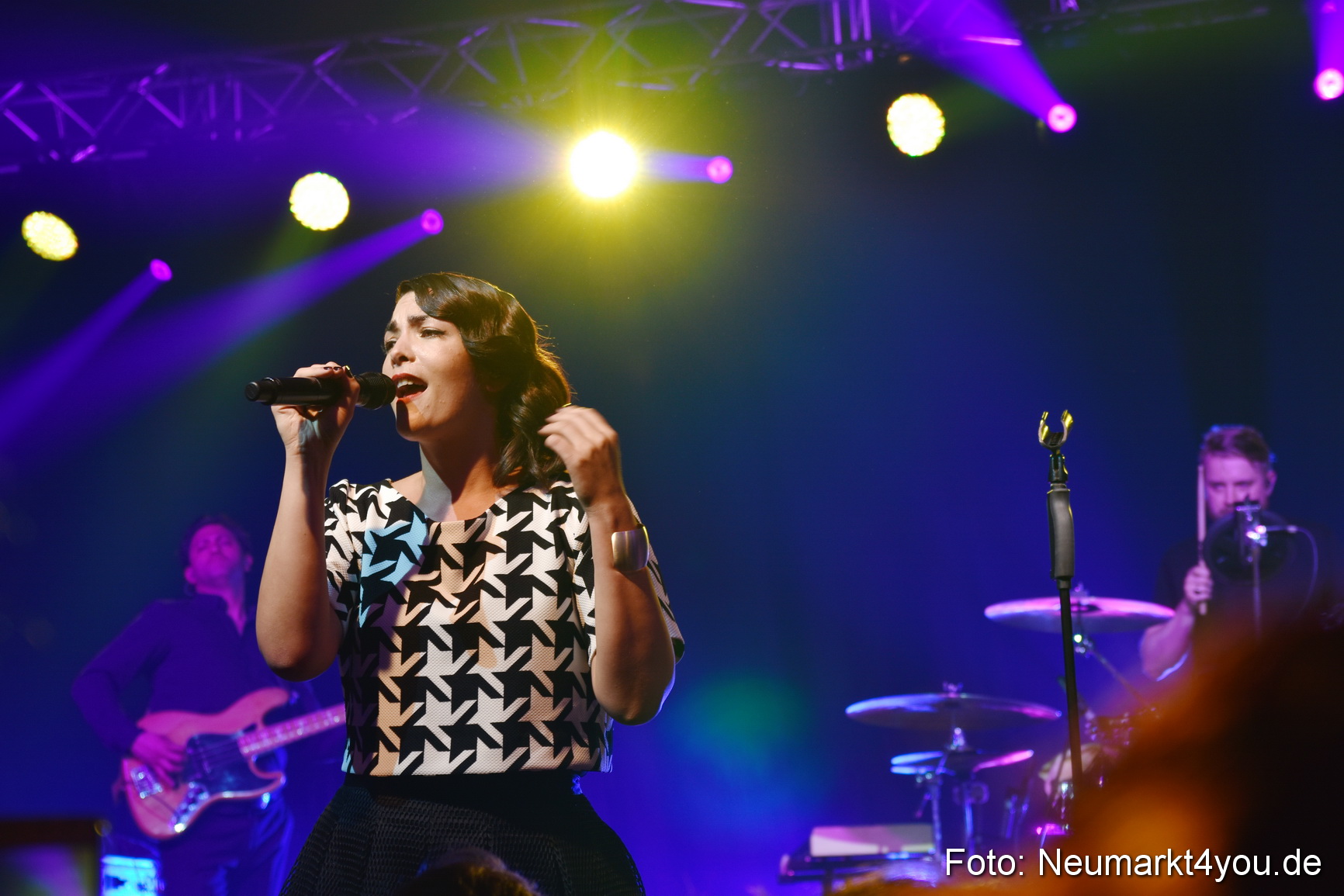 Caro Emerald Jazz Blues Open Wendelstein 300416 0087