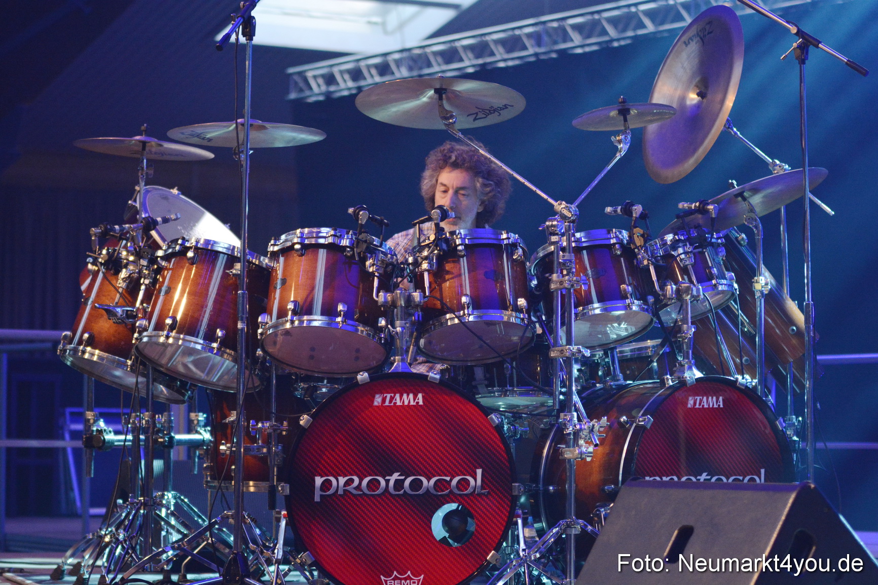 Simon Phillips 020516 0011