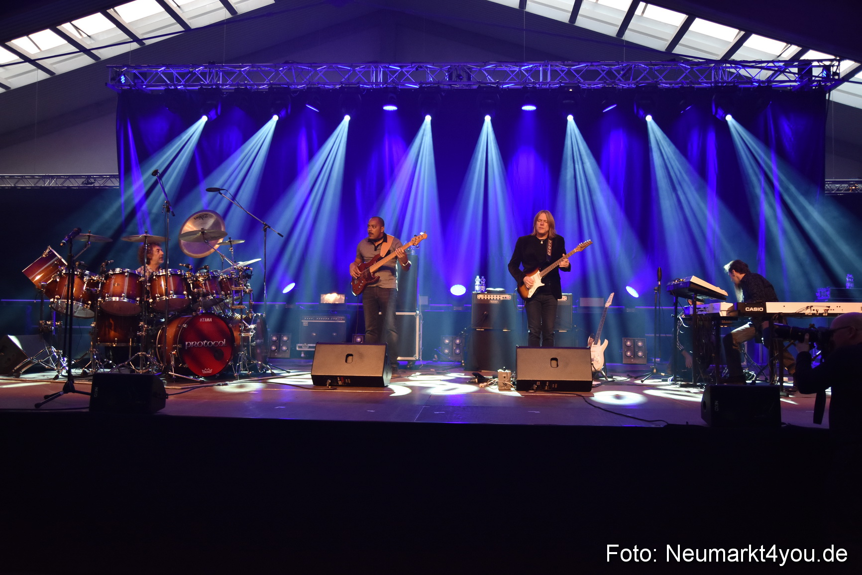 Simon Phillips 020516 0023