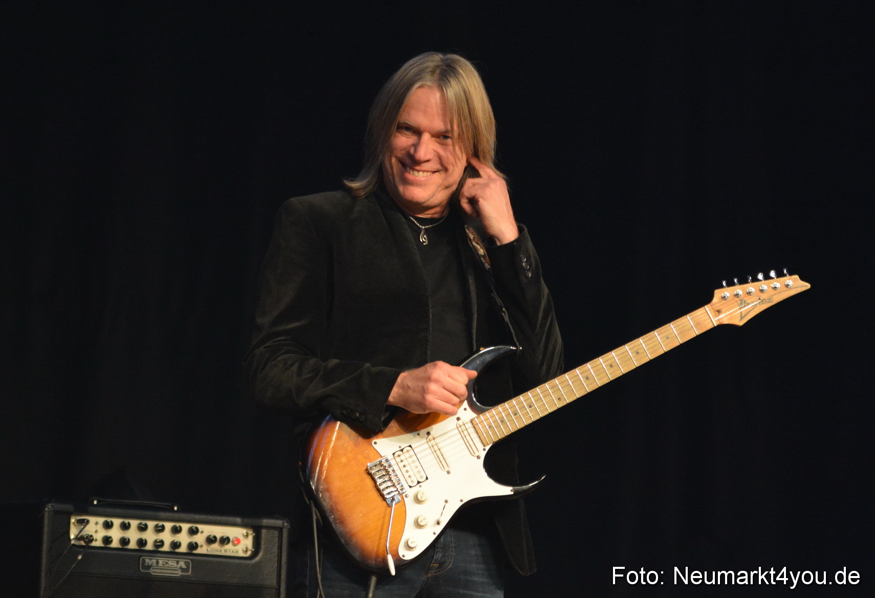 Simon Phillips 020516 0044