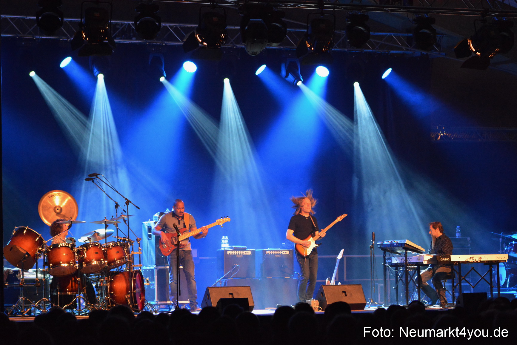 Simon Phillips 020516 0052