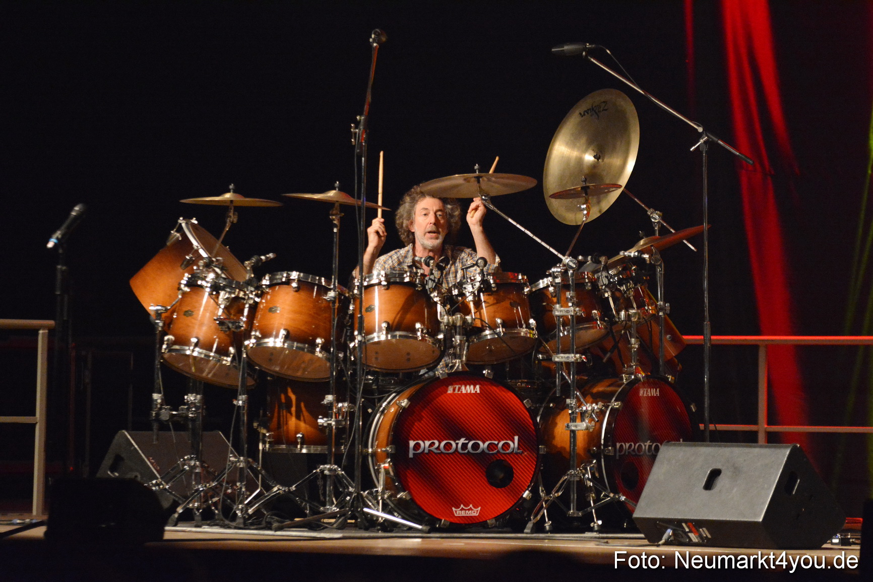 Simon Phillips 020516 0056