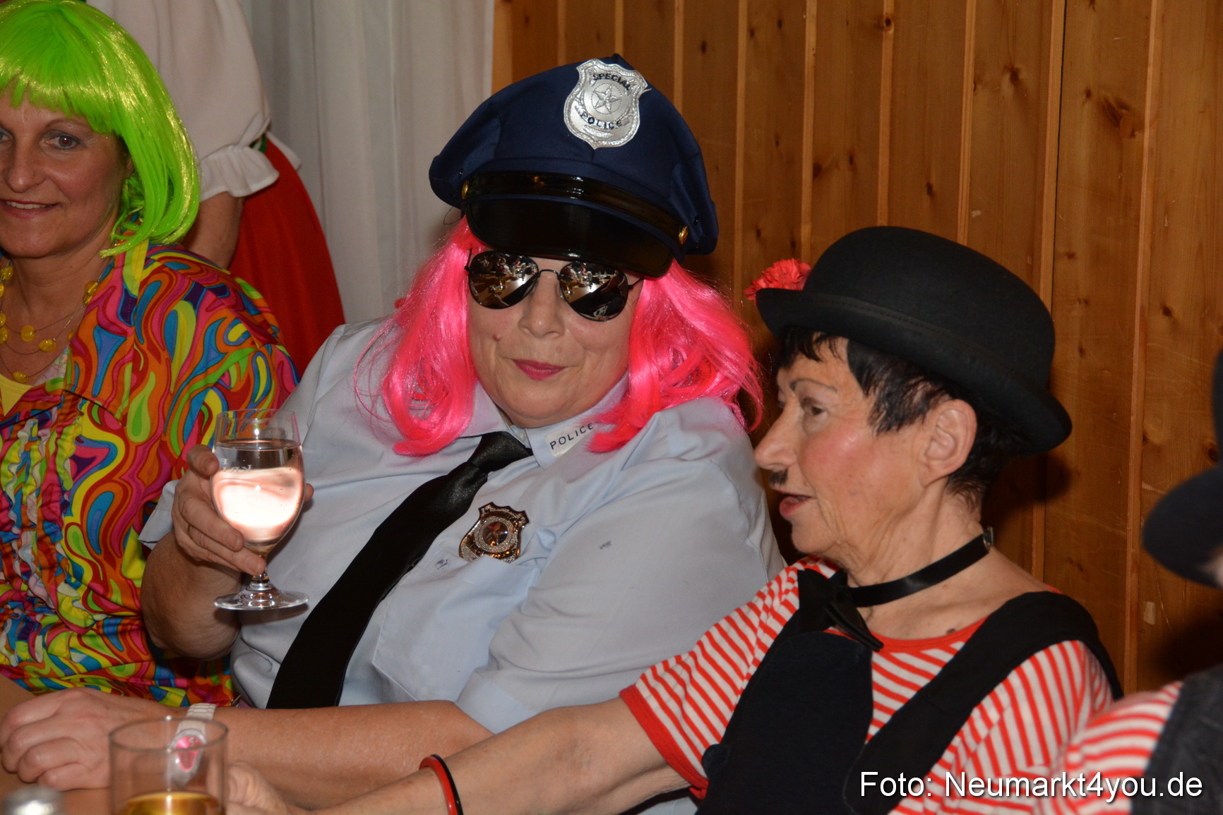 Weiberfasching in Neumarkt 040216 0017