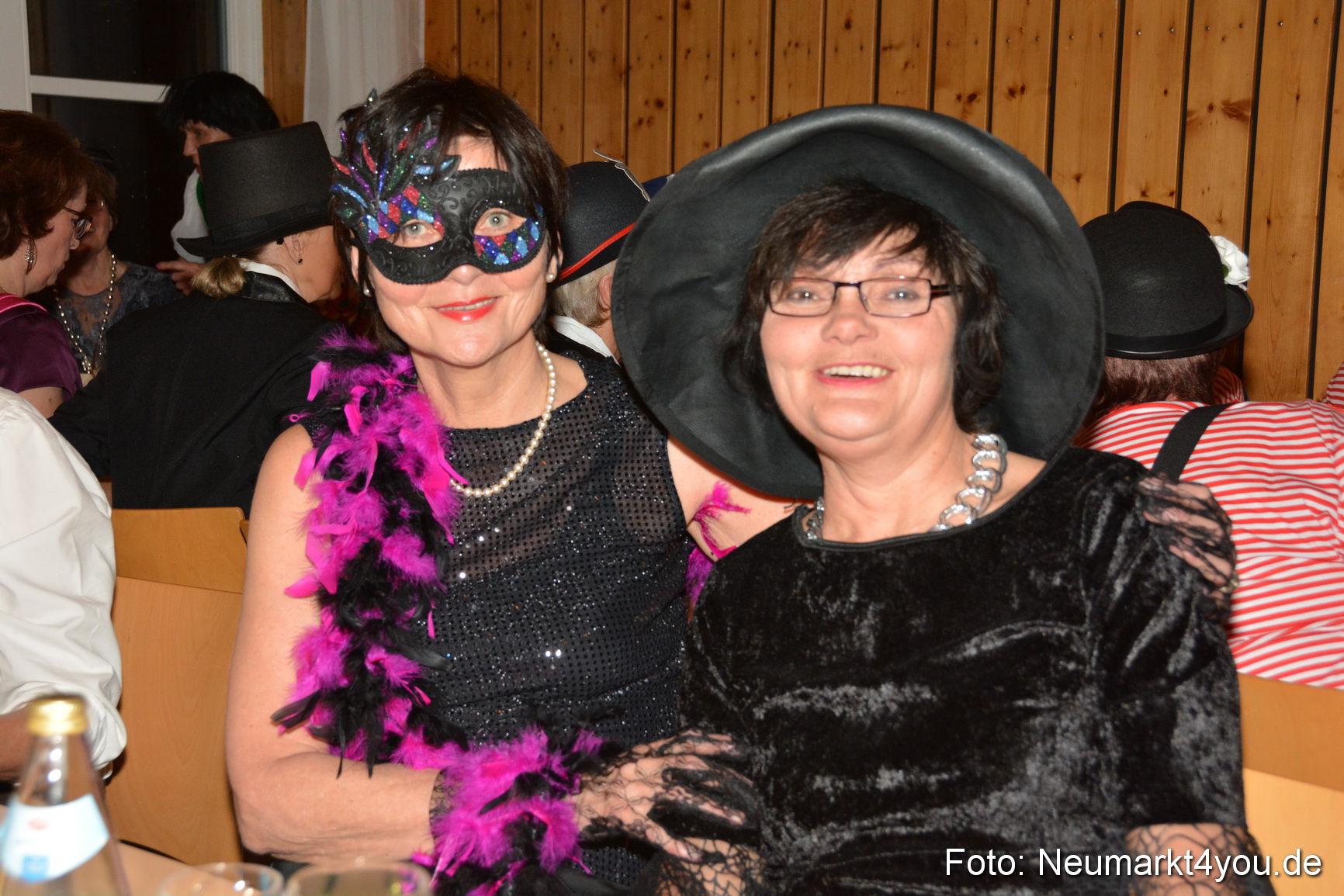 Weiberfasching in Neumarkt 040216 0018