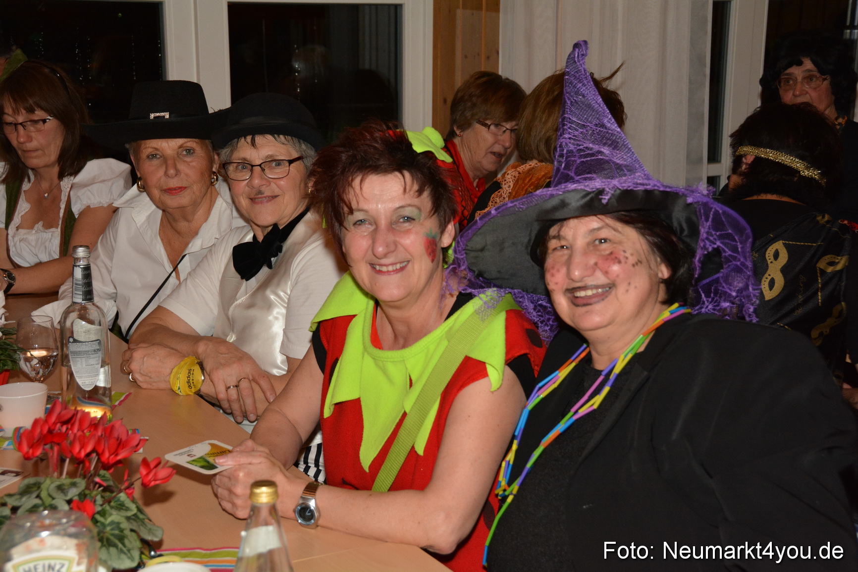 Weiberfasching in Neumarkt 040216 0021