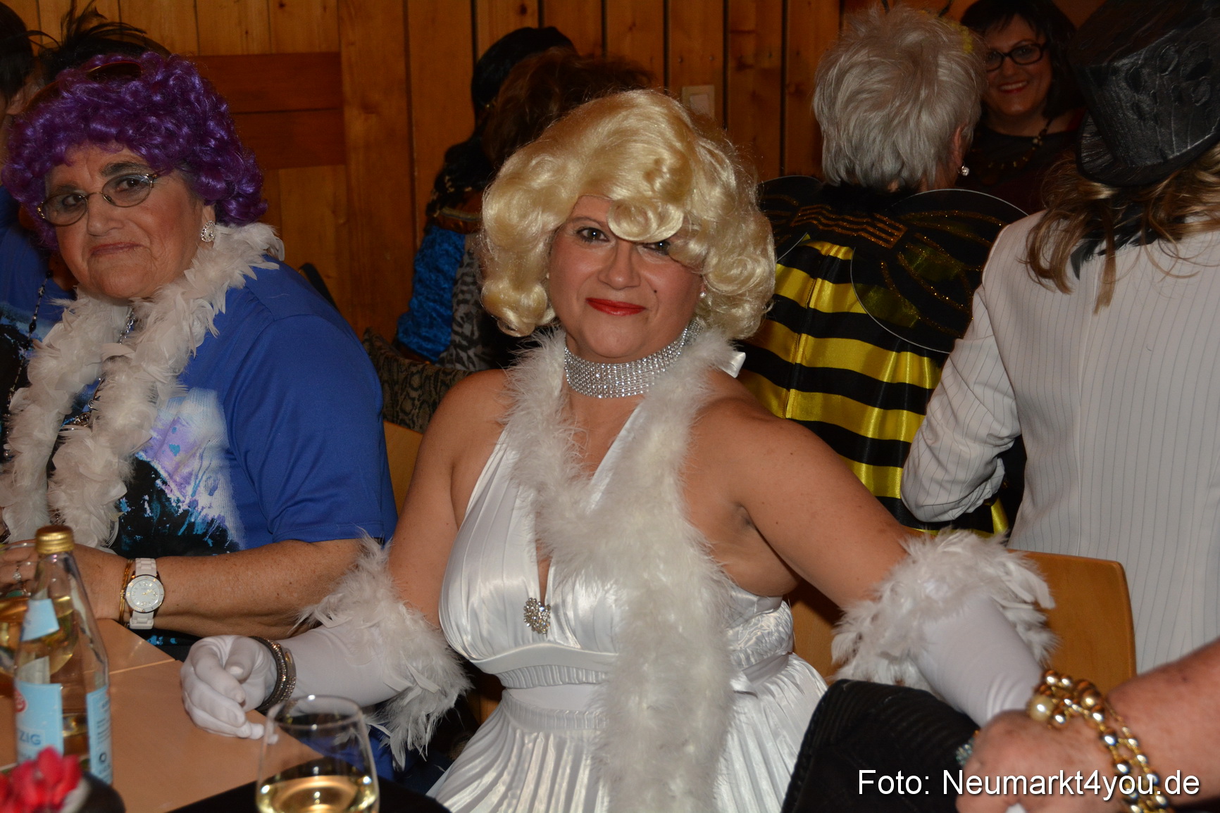 Weiberfasching in Neumarkt 040216 0022