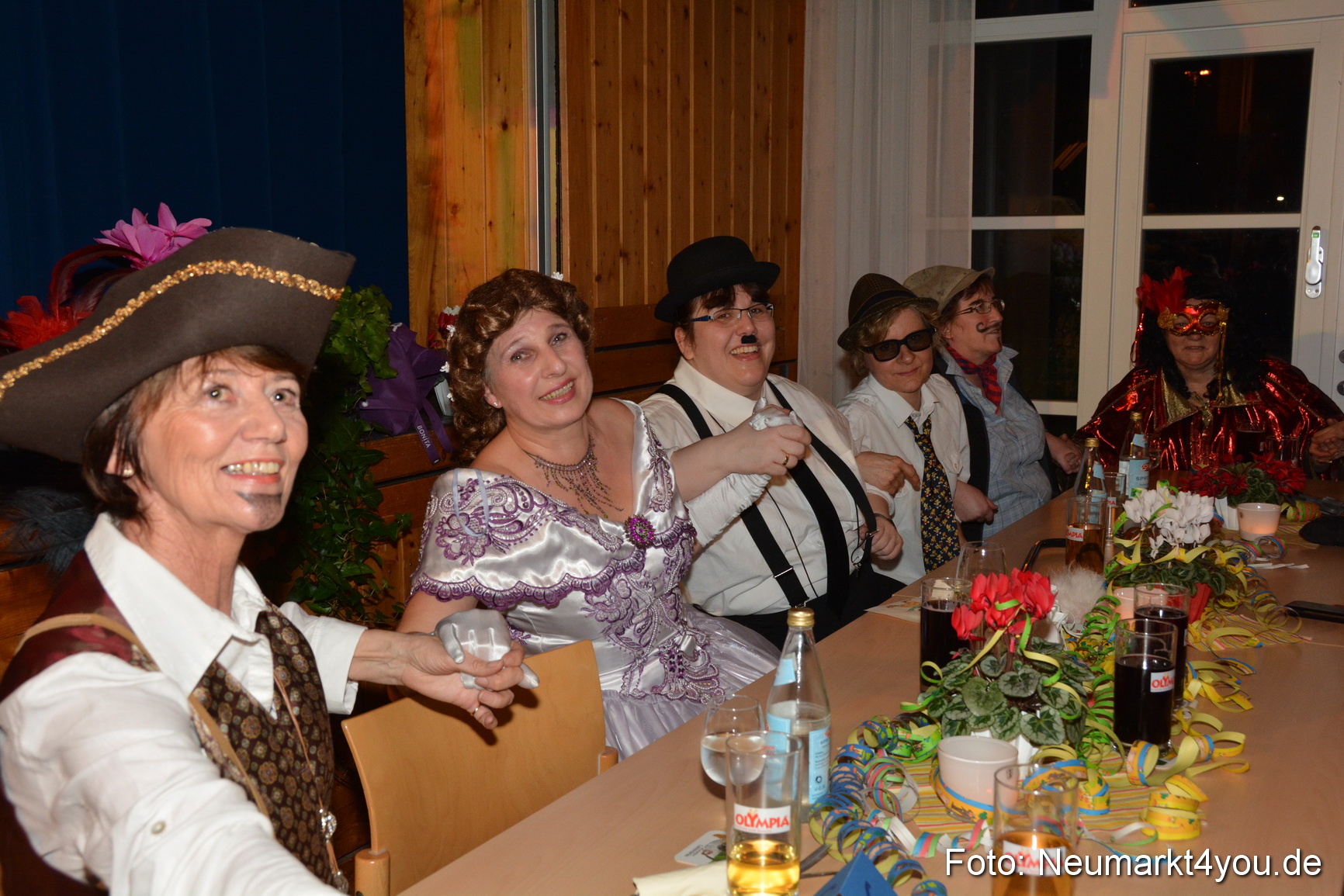 Weiberfasching in Neumarkt 040216 0026