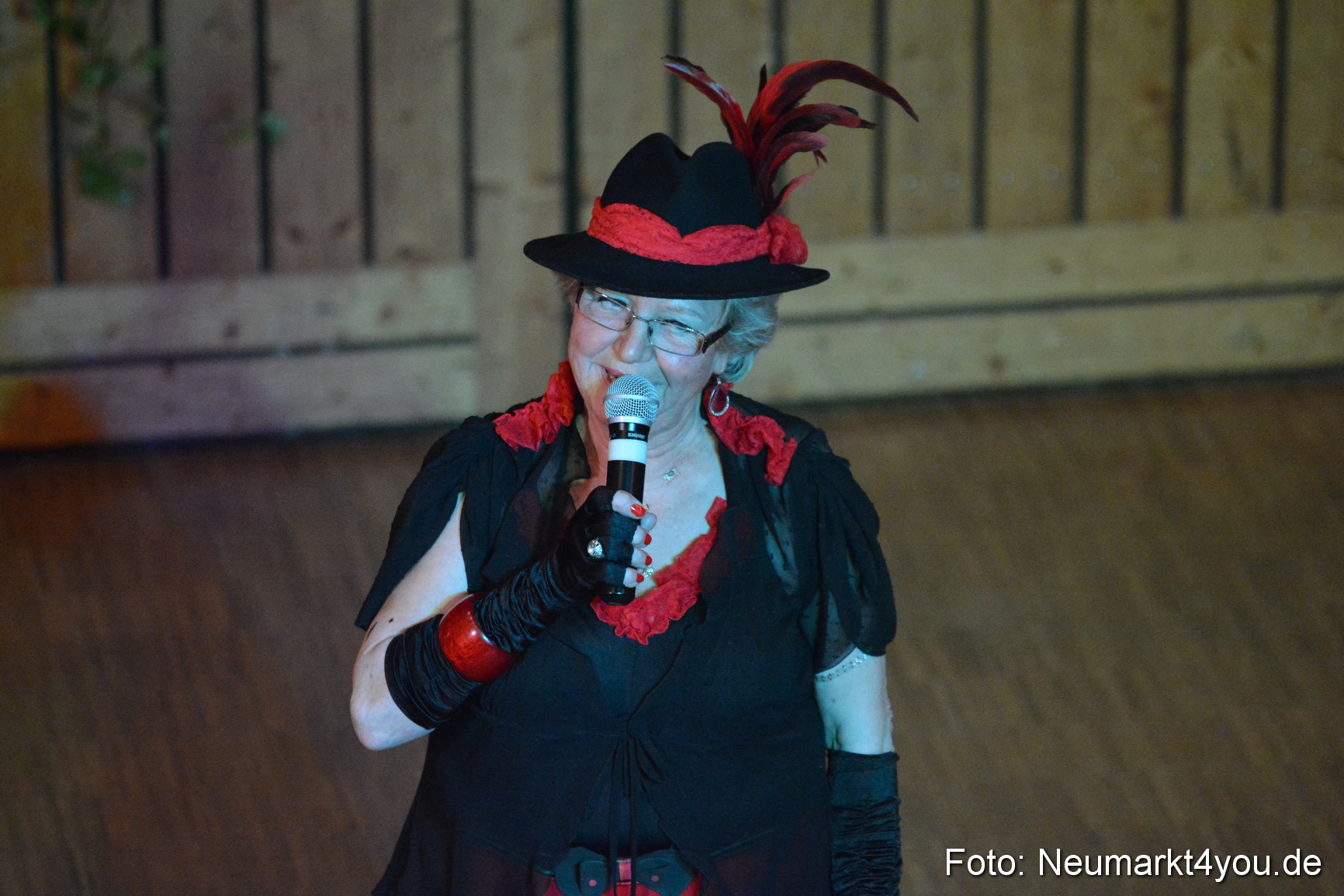 Weiberfasching in Neumarkt 040216 0048