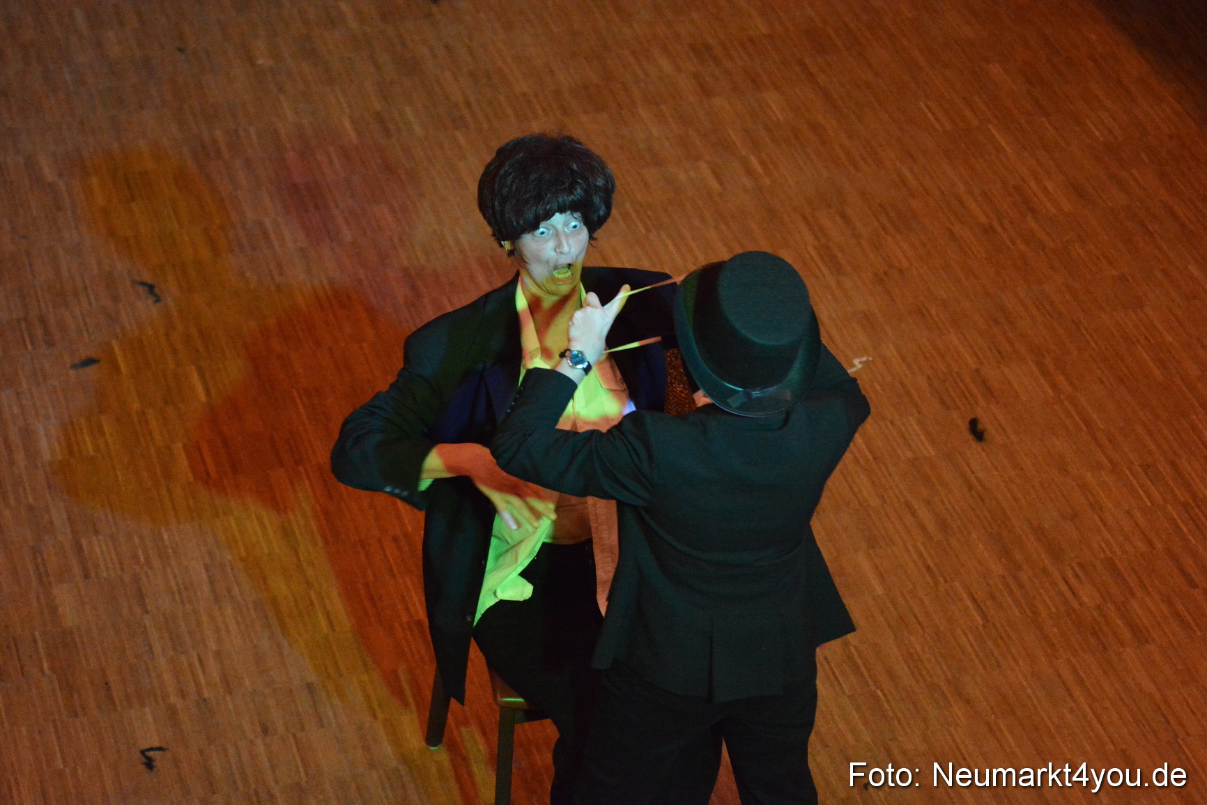 Weiberfasching in Neumarkt 040216 0057