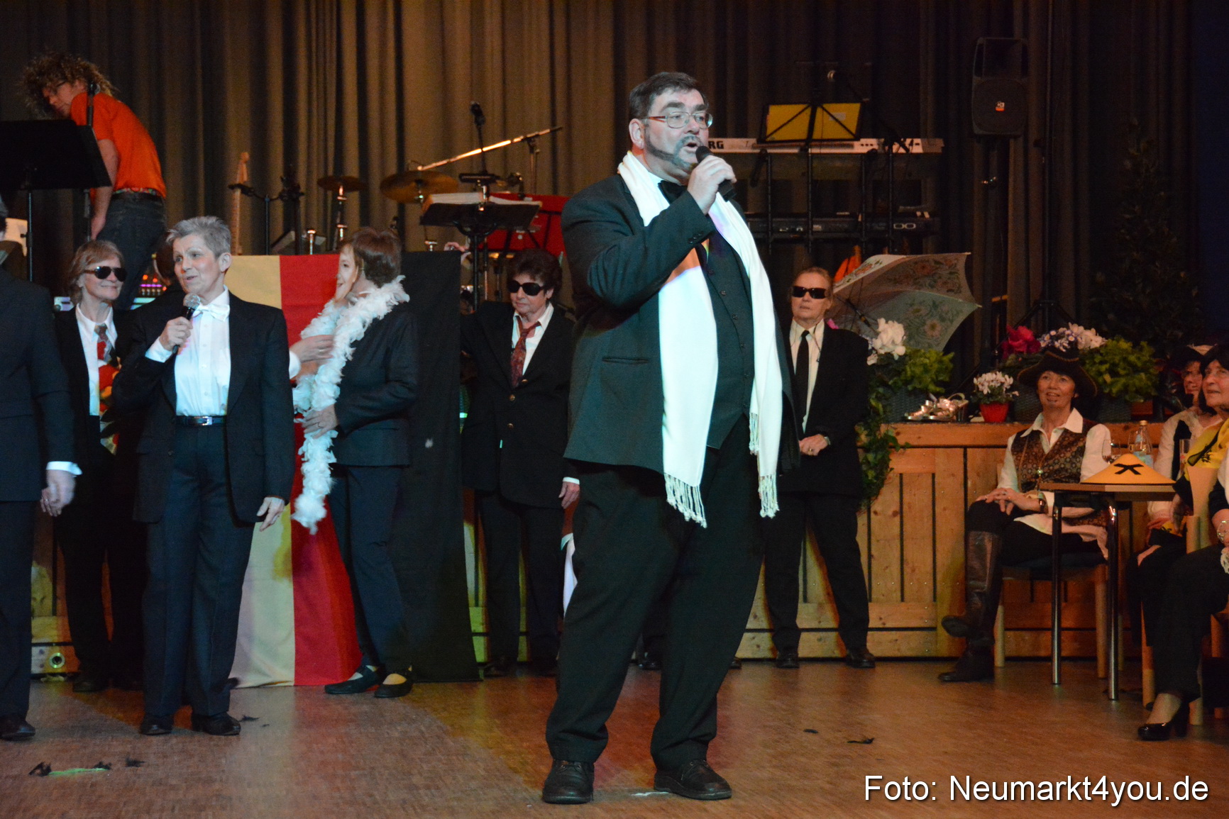 Weiberfasching in Neumarkt 040216 0076