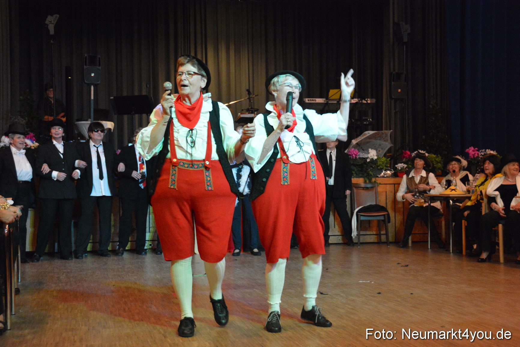Weiberfasching in Neumarkt 040216 0079