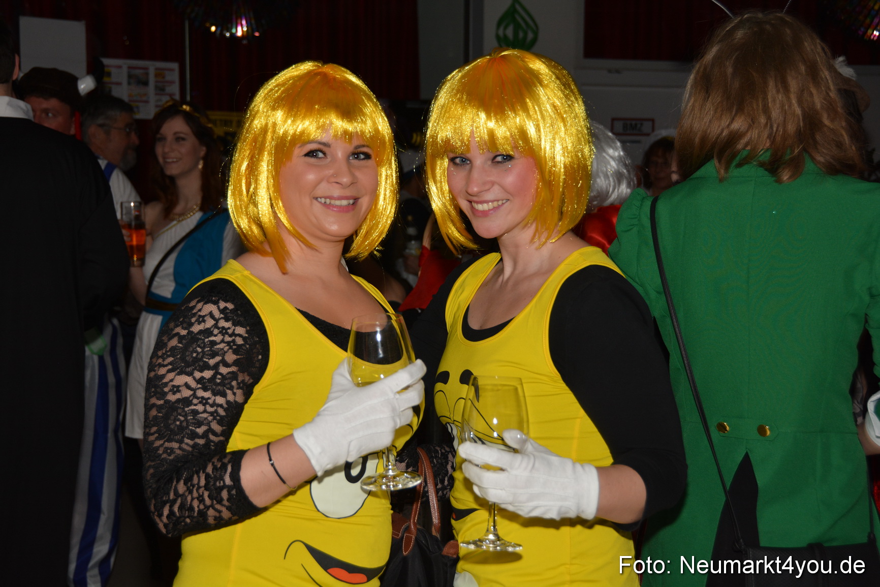 Weiberfasching in Neumarkt 040216 0086