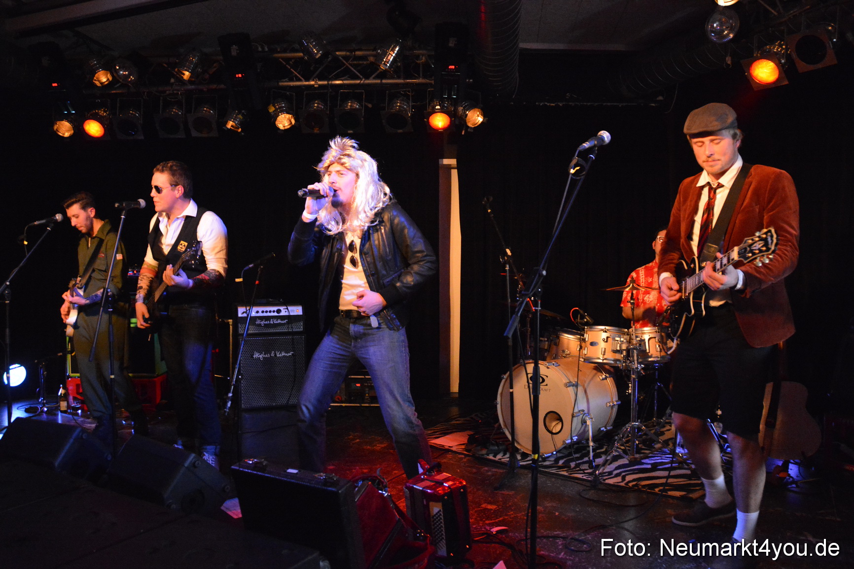 Weiberfasching in Neumarkt 040216 0094