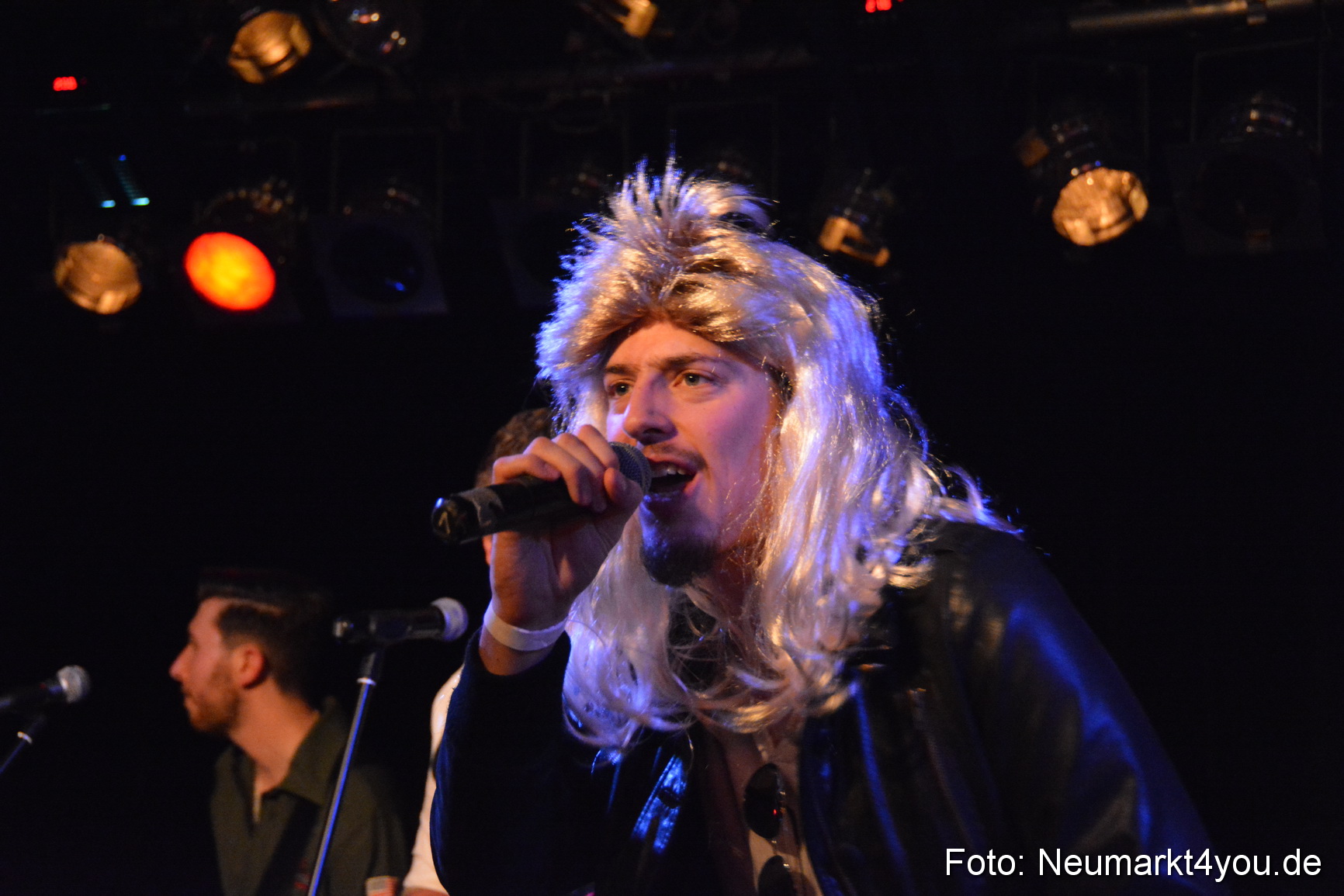 Weiberfasching in Neumarkt 040216 0096