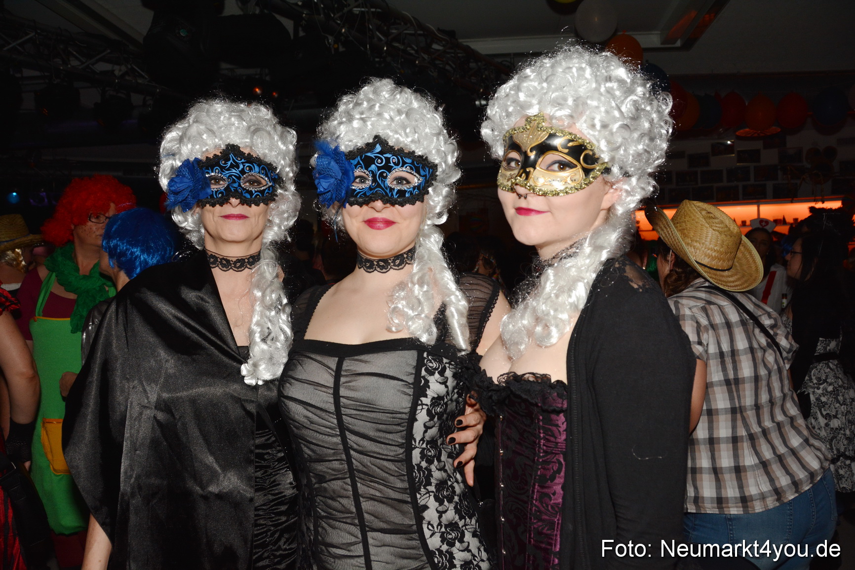 Weiberfasching in Neumarkt 040216 0111