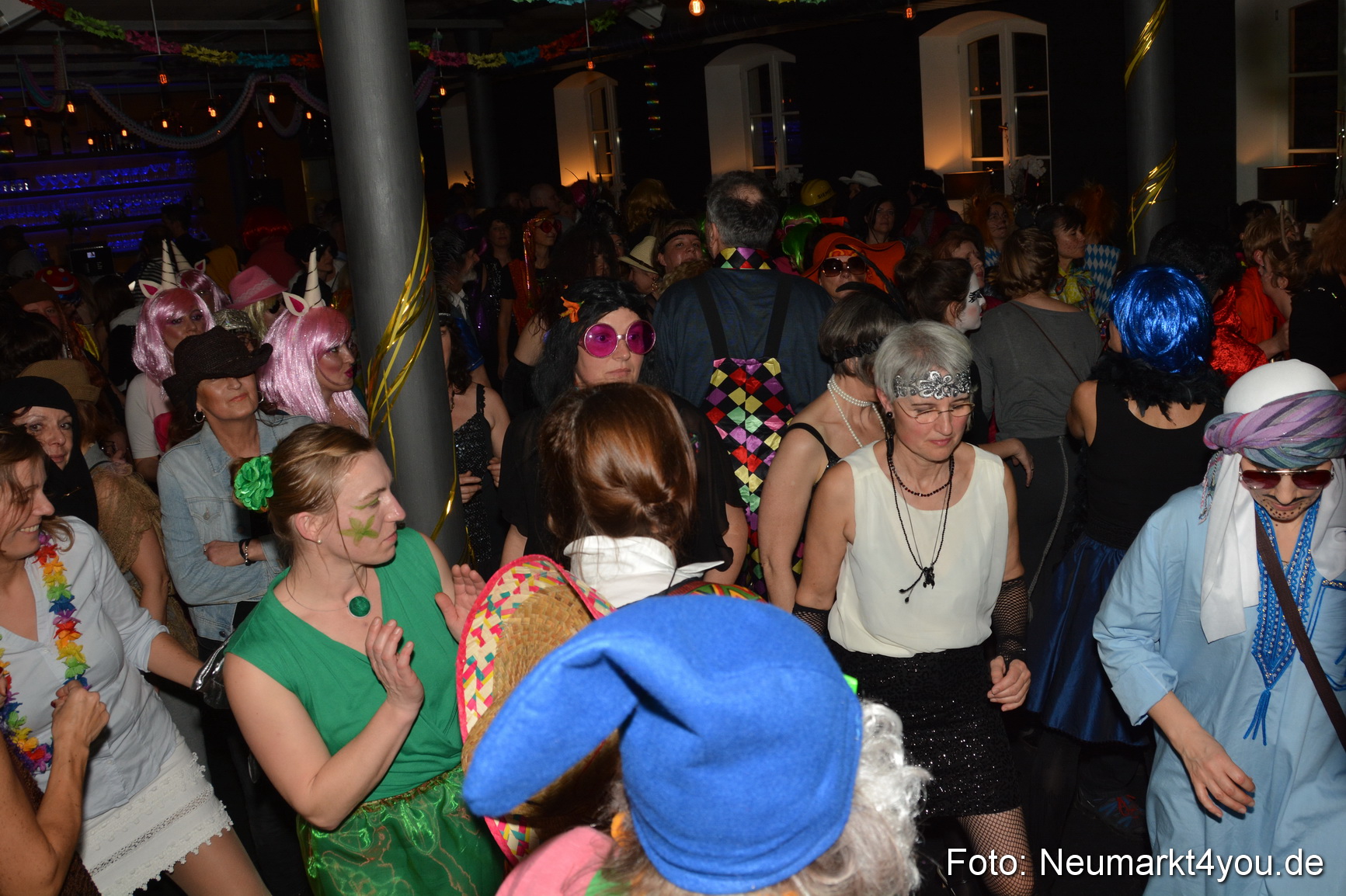 Weiberfasching in Neumarkt 040216 0119