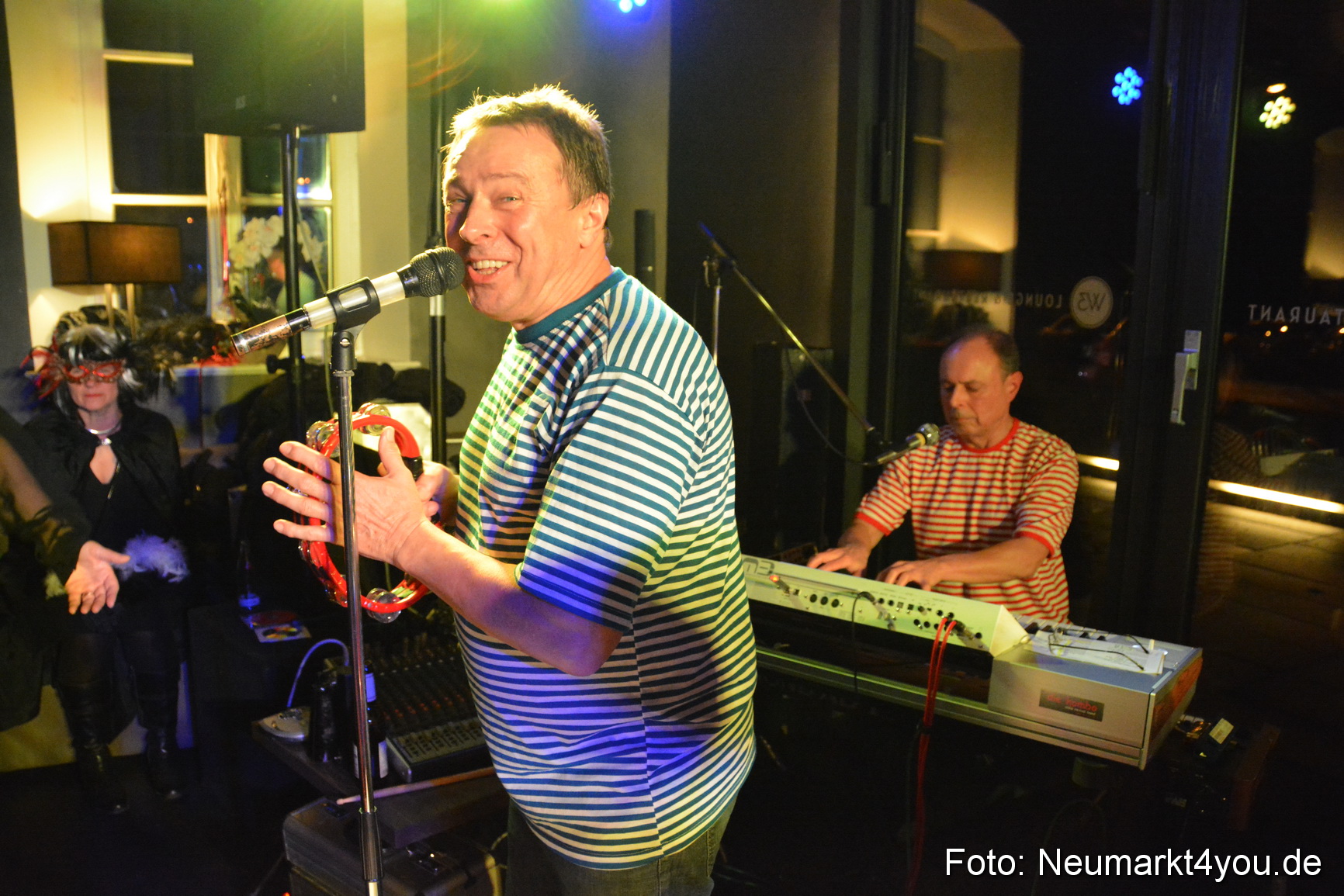 Weiberfasching in Neumarkt 040216 0123