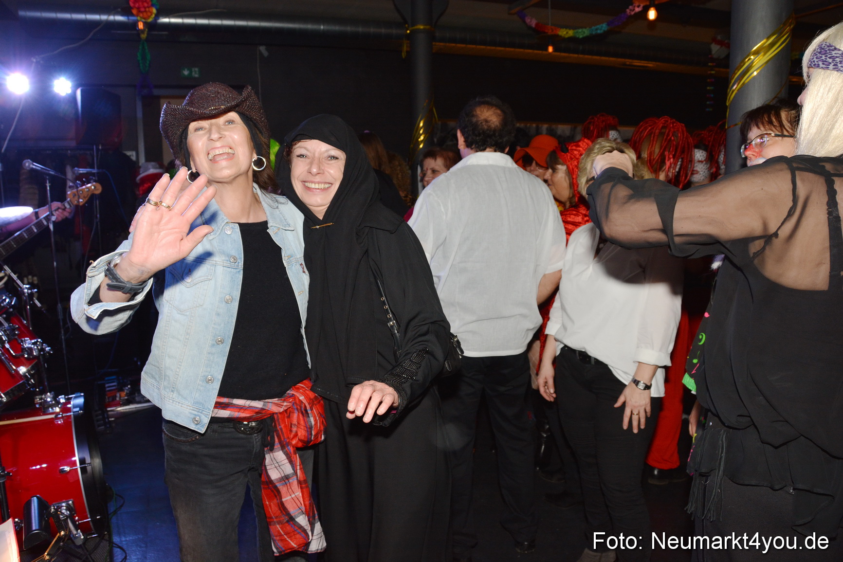 Weiberfasching in Neumarkt 040216 0150