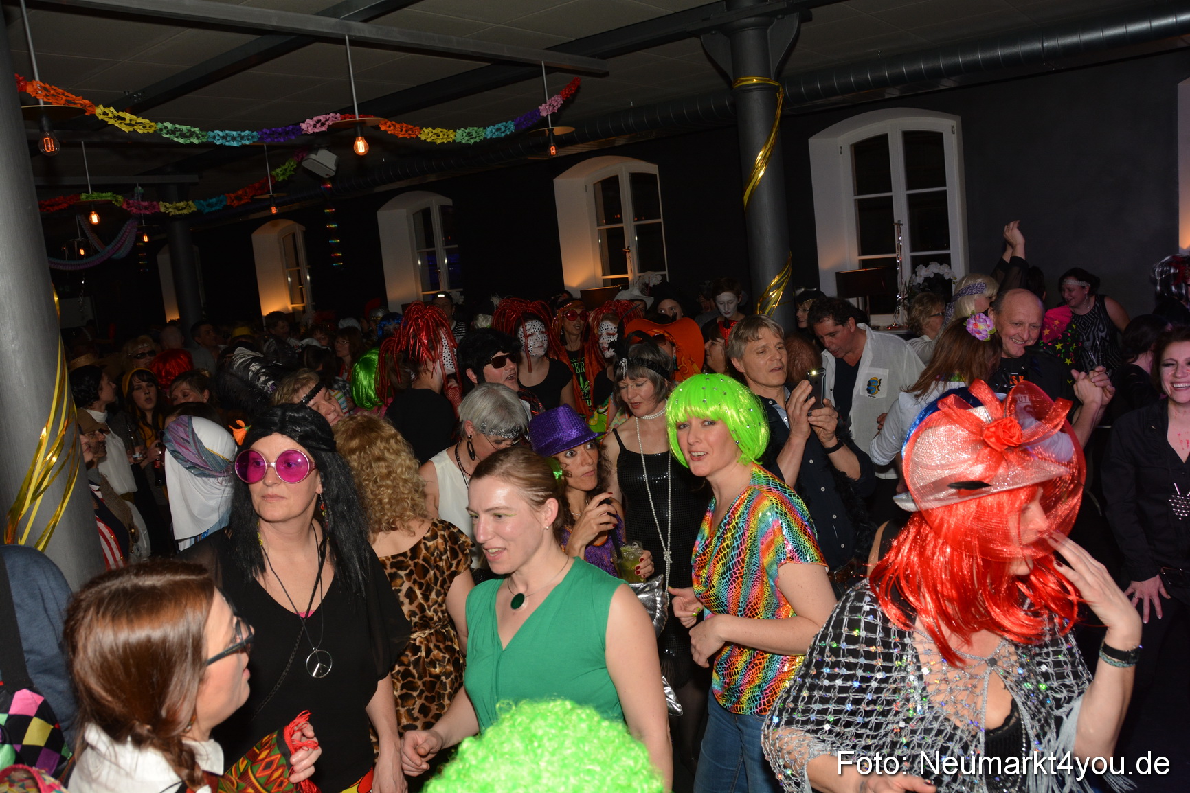 Weiberfasching in Neumarkt 040216 0156