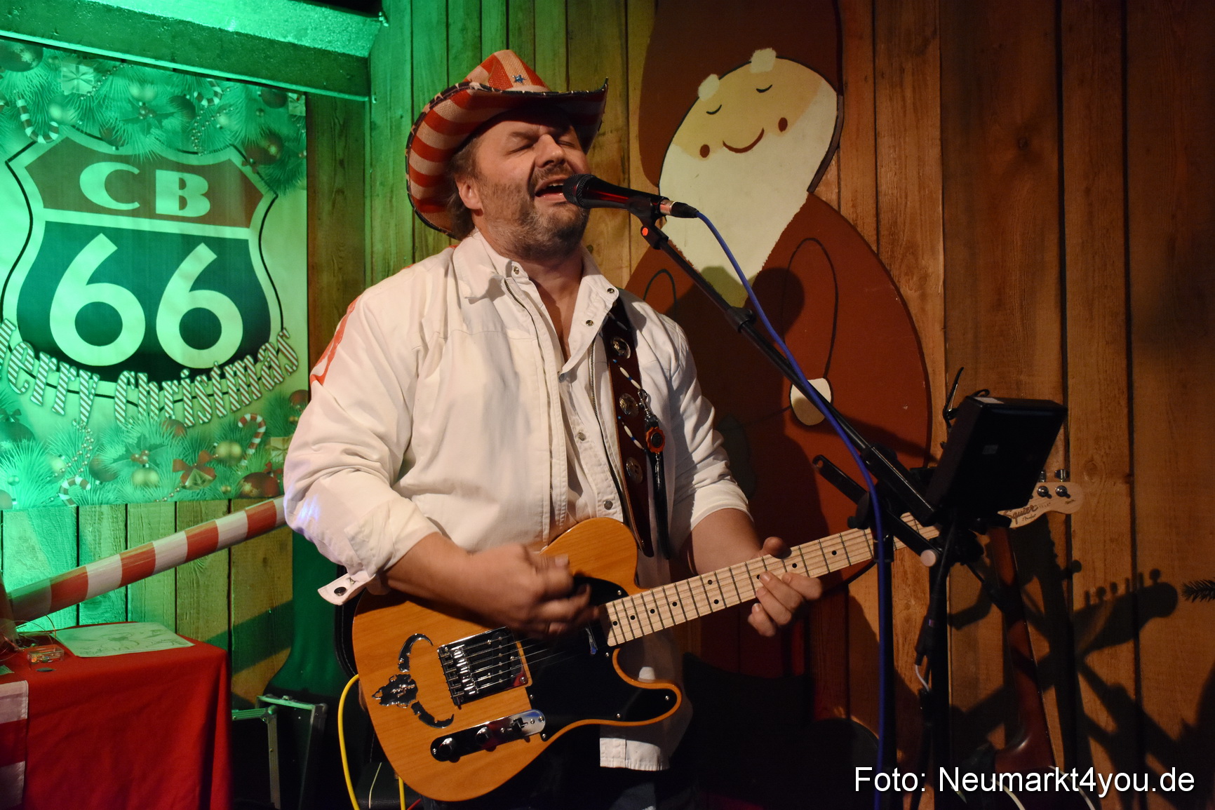 Weihnachtsmarkt Neumarkt 2016 0005